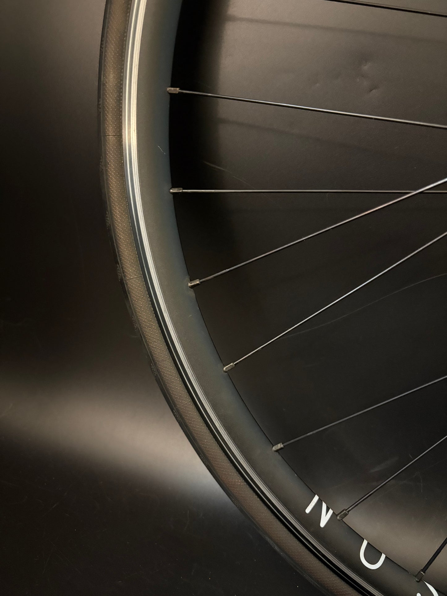 H Plus Son Archetype / Phil Wood HF Black Wheelset 32h