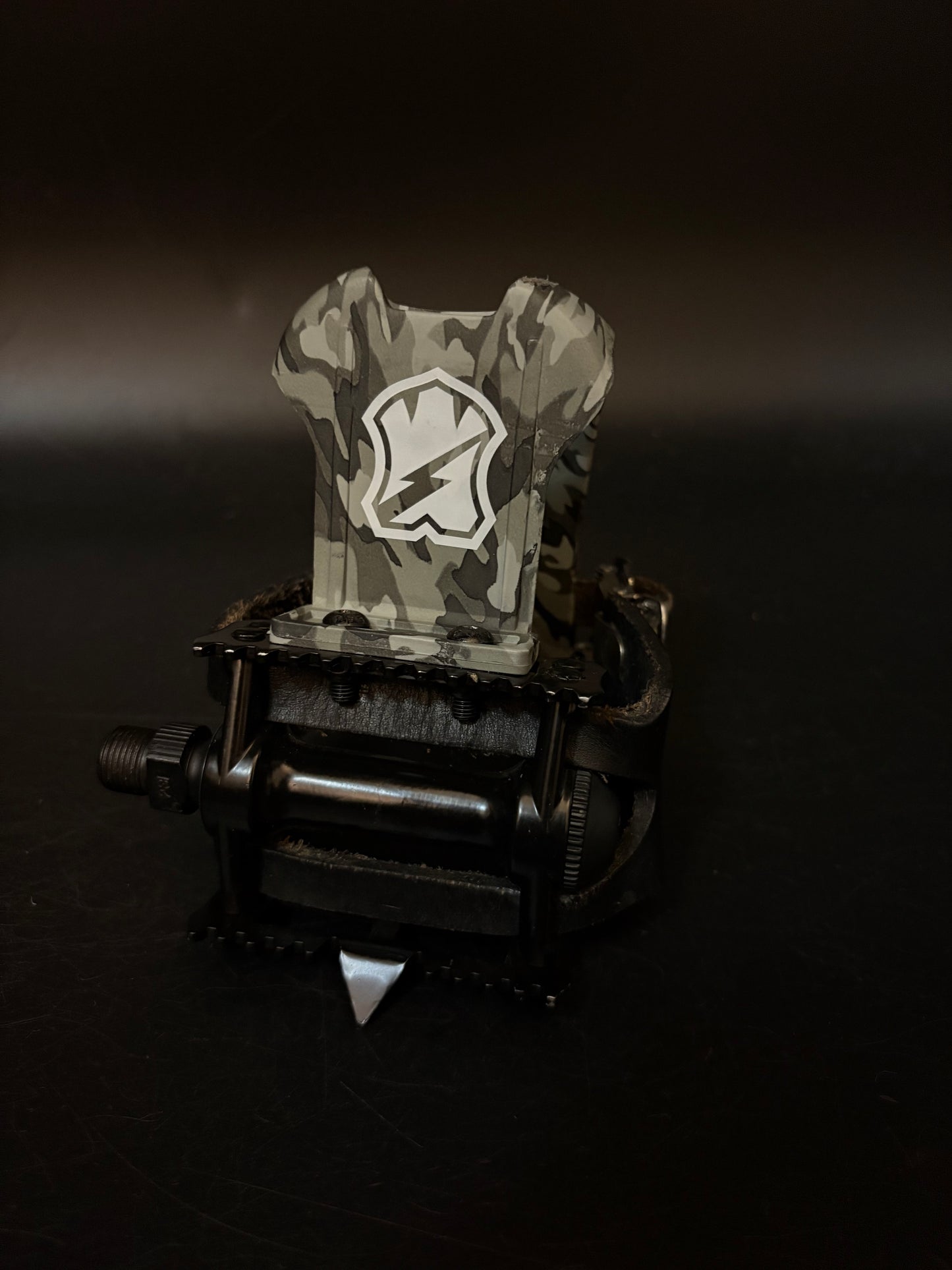 MKS Mash Black / Unbranded Leather Double Straps Pedal Setup