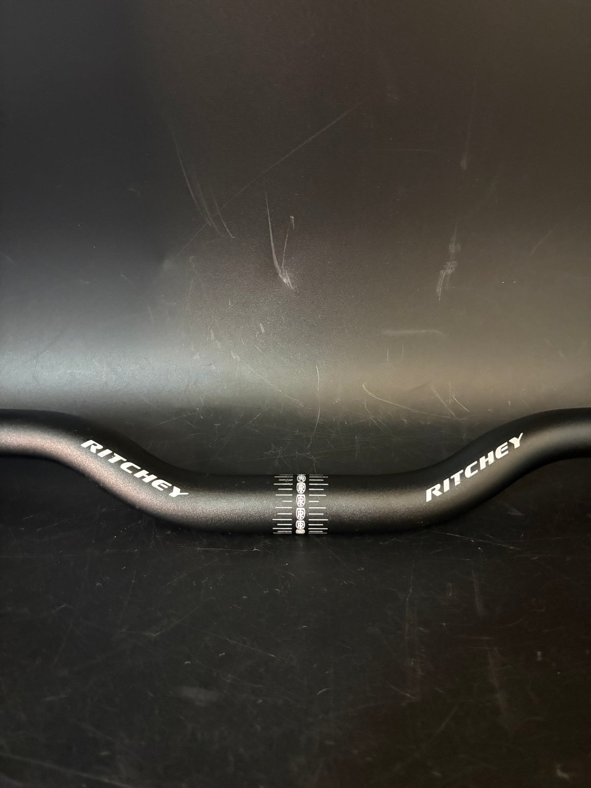 Ritchey Riser Handlebar Black 670mm 25.4