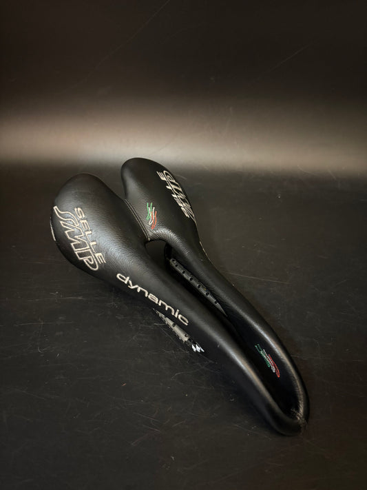 Selle SMP Dynamic Saddle Carbon
