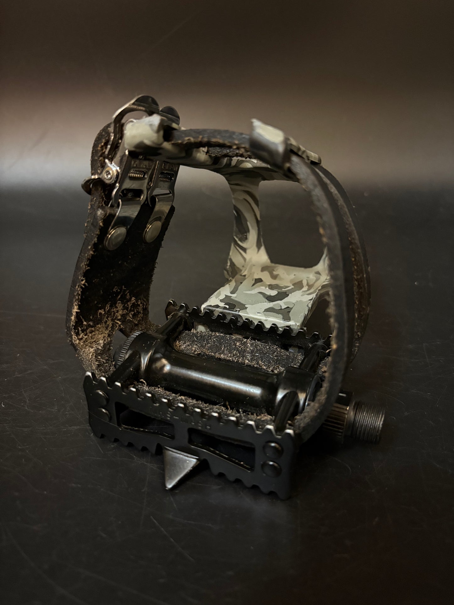 MKS Mash Black / Unbranded Leather Double Straps Pedal Setup