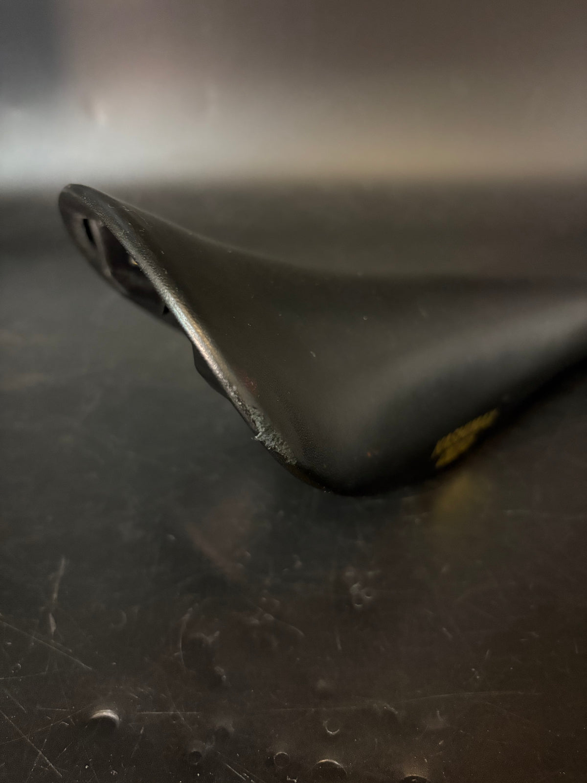 Kashimax Aero AX4A Saddle Black