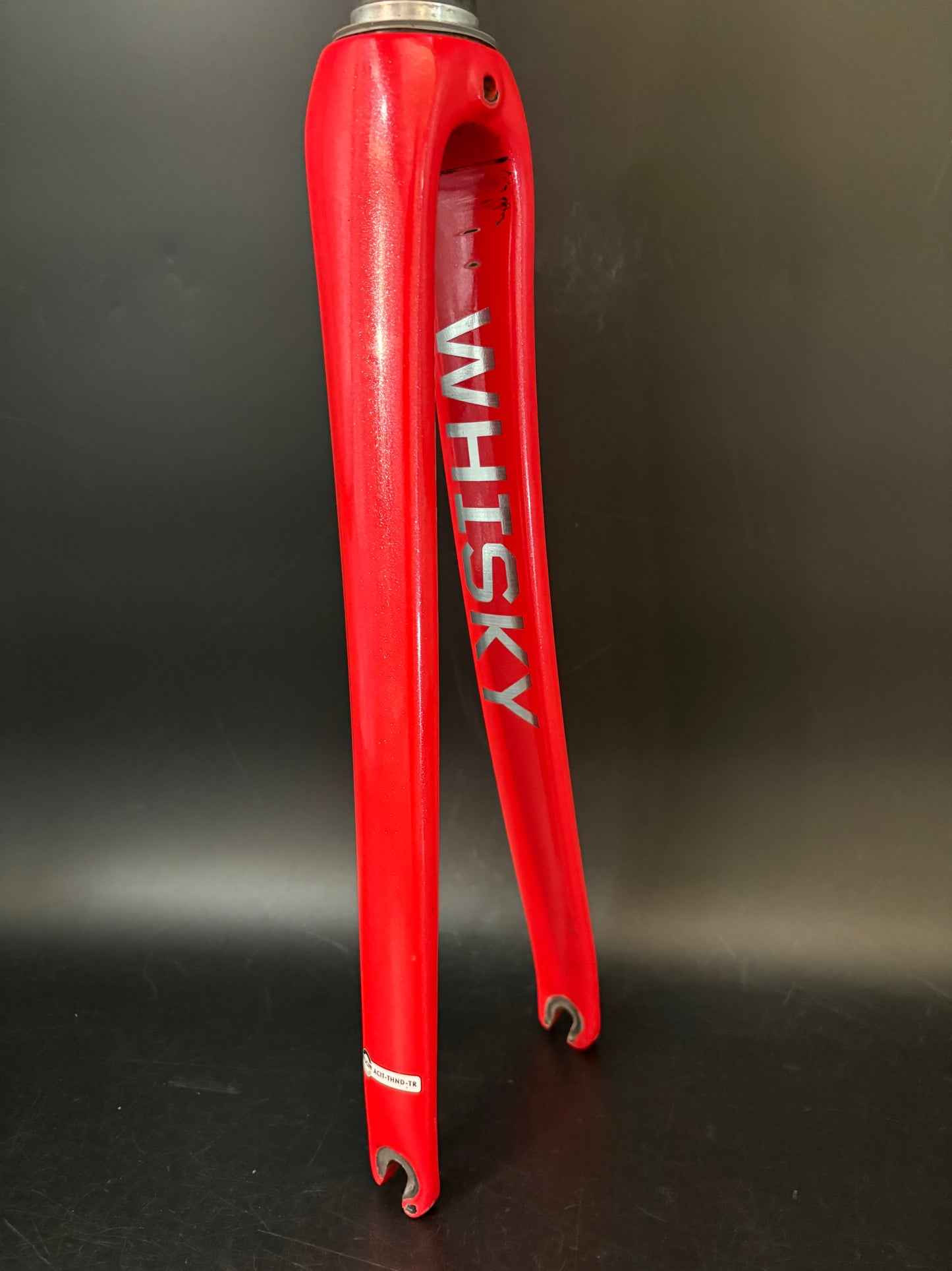 Whisky Carbon Fork Red 1 1/8”-1 1/2” Tapered 178mm 45 Rake