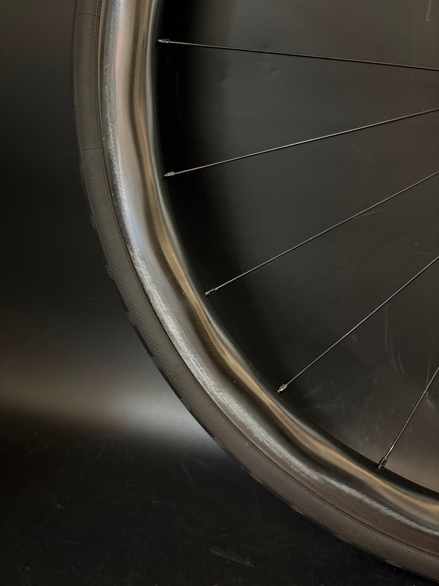 Light Bicycle AR375 + AR565 Carbon / Vendetta Wheelset 20/24h