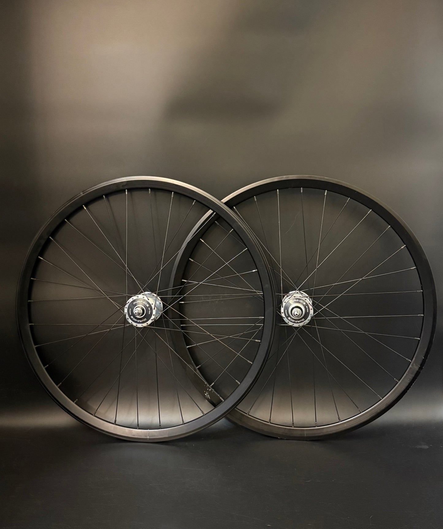 Velocity Deep V Black / Dura Ace HF 7600 Wheelset 32h