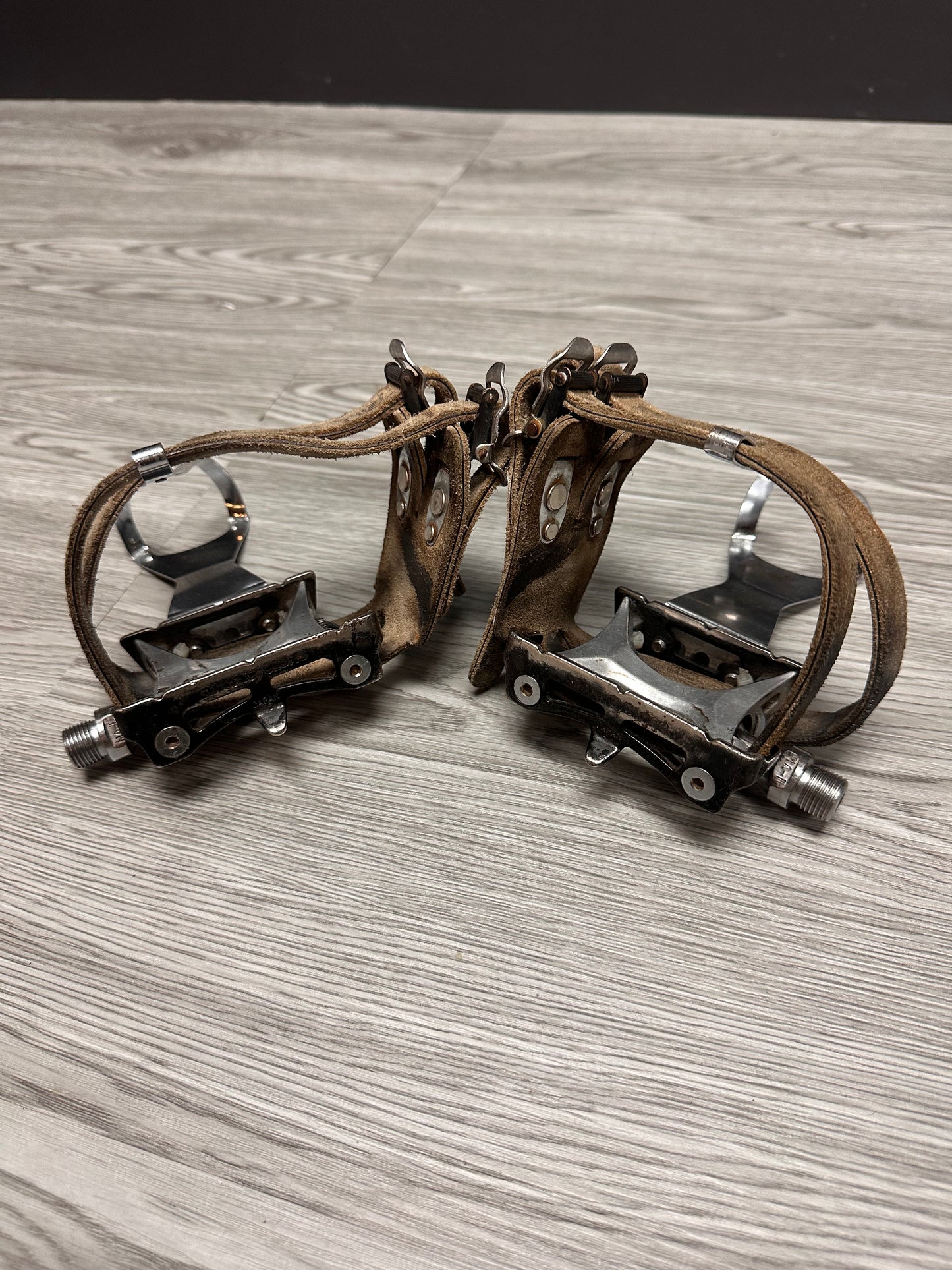 Suntour Cyclone / Toshi Double Straps Pedal Setup