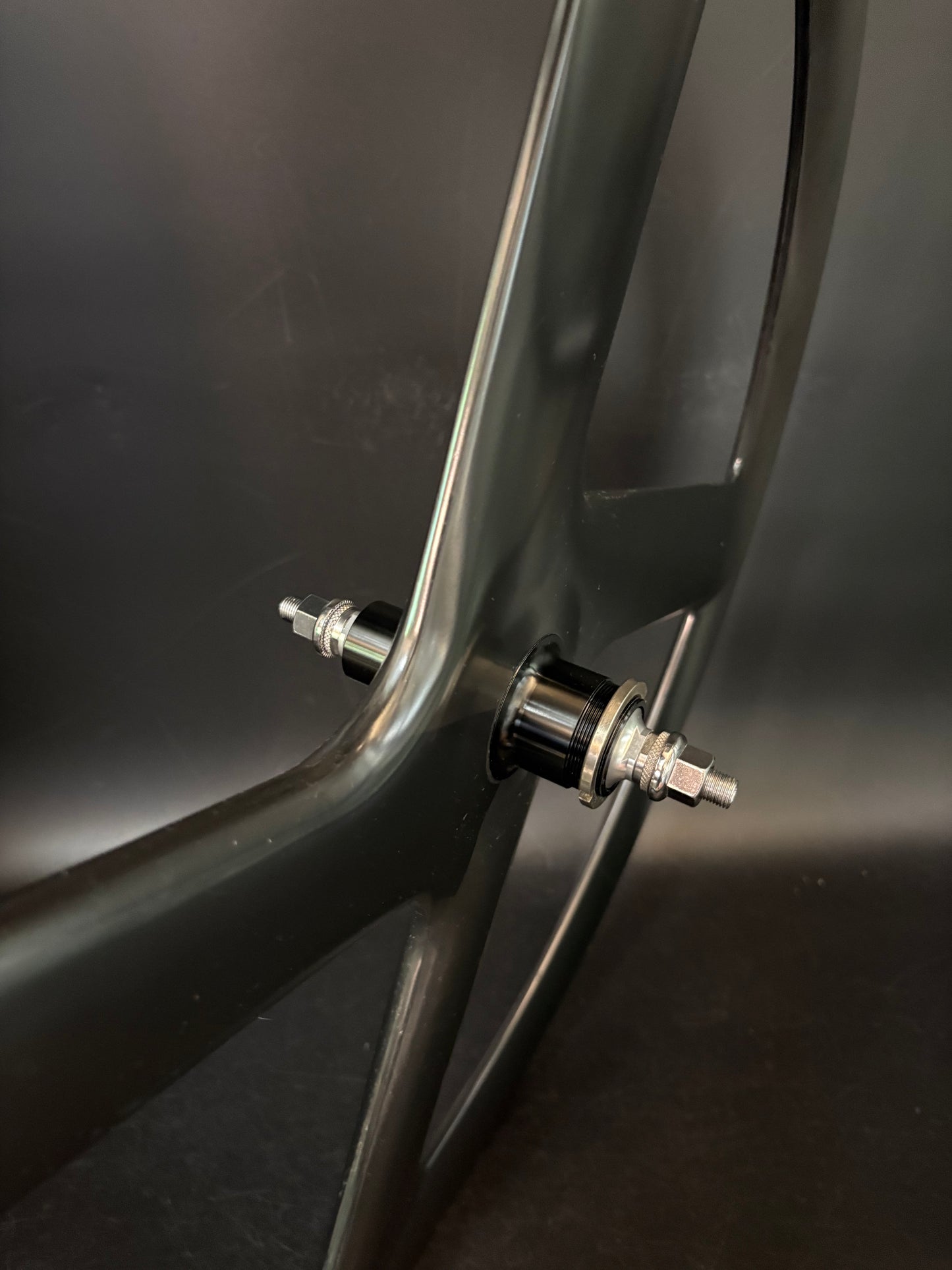 NEW Unbranded Clincher 4 Spoke Rear Wheel Carbon