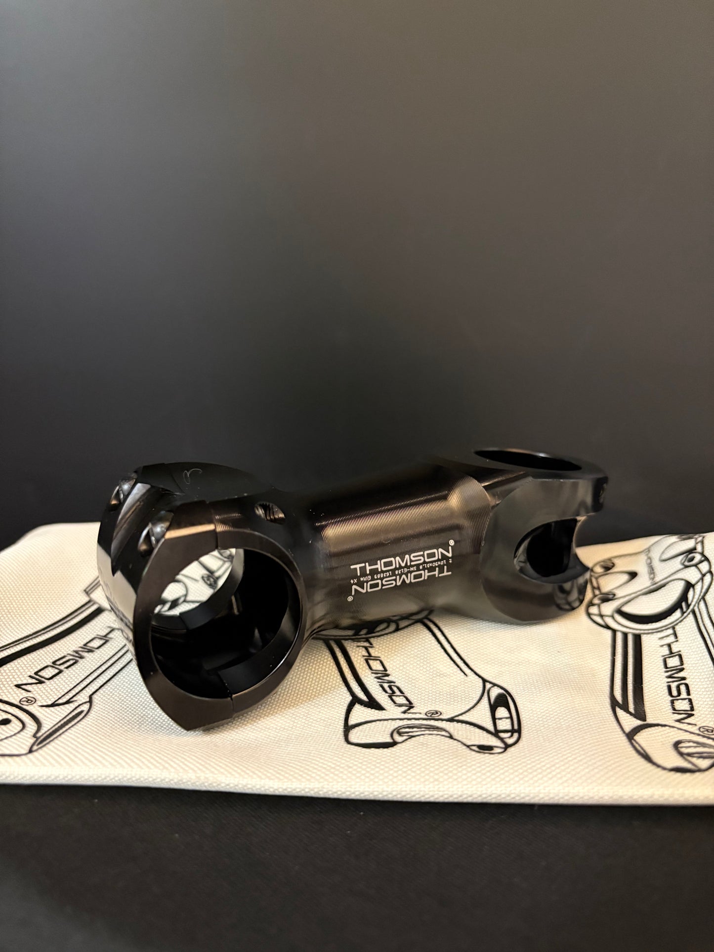 NEW Thomson X4 Stem Black 90mm 31.8 10deg