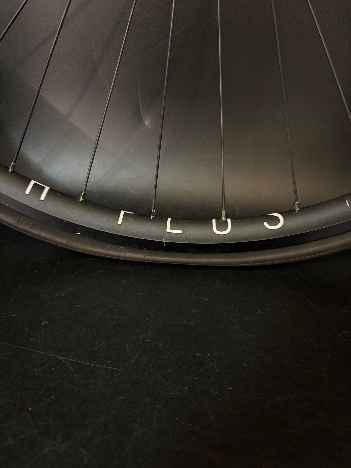 H Plus Son Archetype Black + BLB Notorious 38 Carbon / Phil Wood Bright Green LF Wheelset 32h