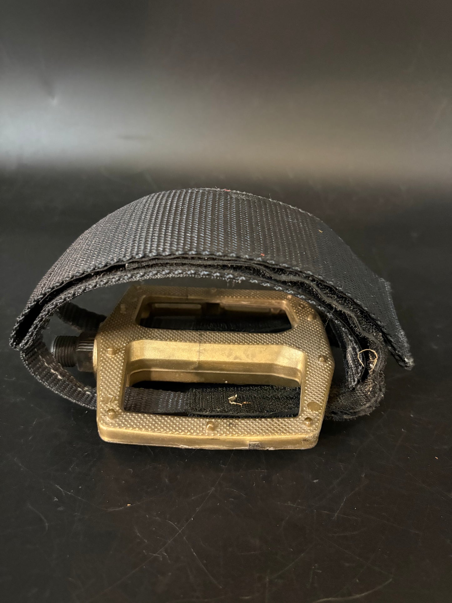 Animal Gold / Unbranded Straps Pedal Setup