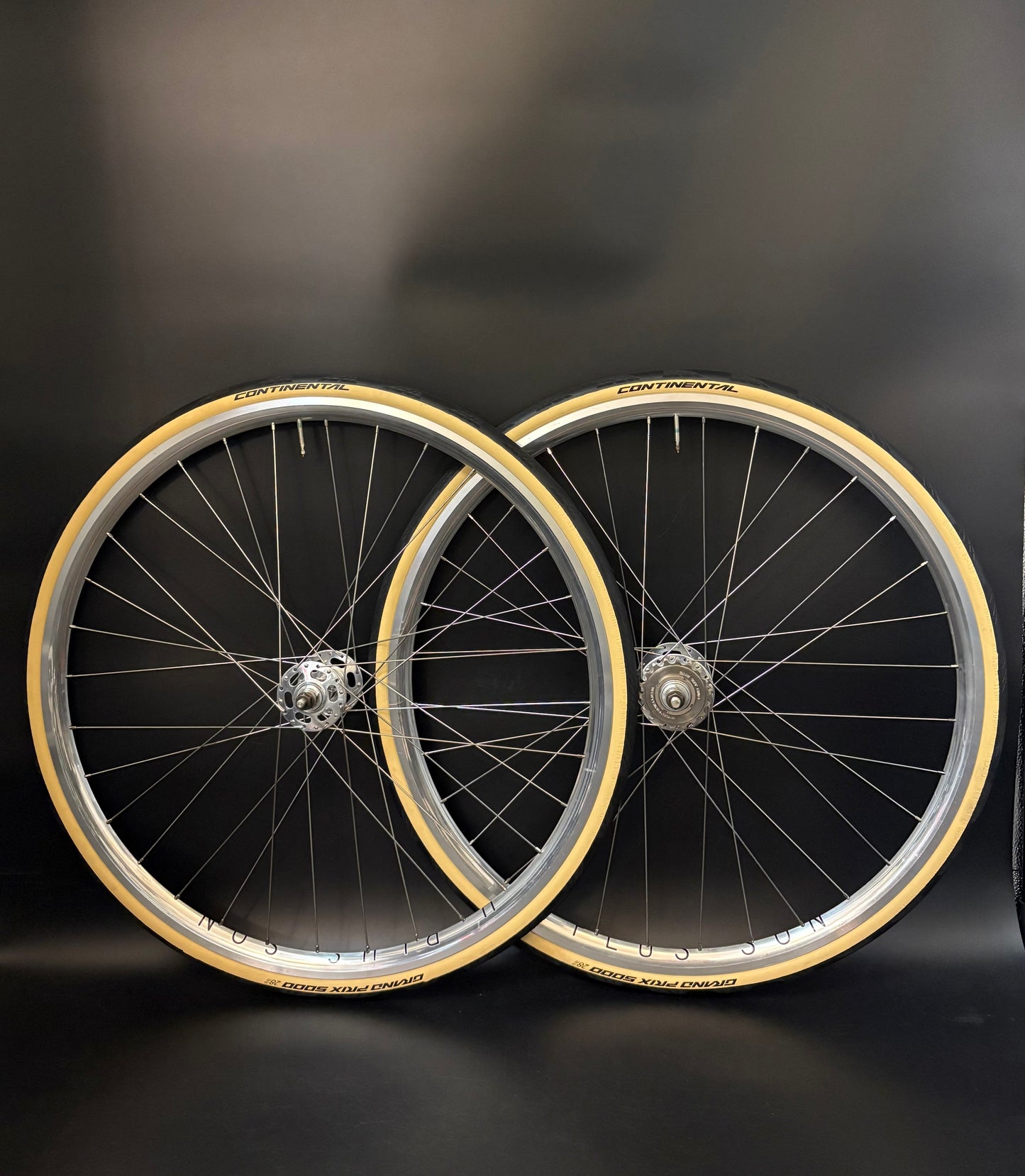 H Plus Son Archetype Silver / White Industries Wheelset 32h w/ 18t Cog