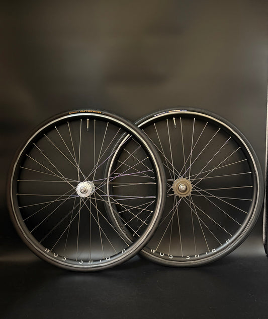 H Plus Son Archetype Black / Surly Ultra New Hubs Wheelset 32h