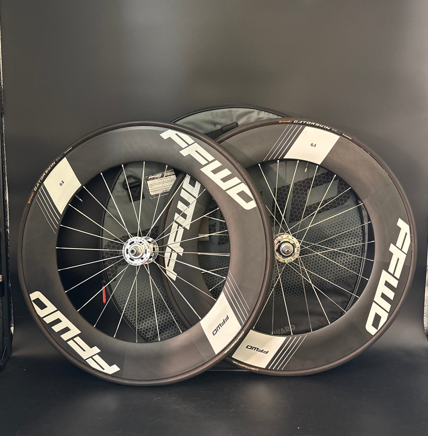 FFWD F9 90mm Carbon Tubular Wheelset 24/28h