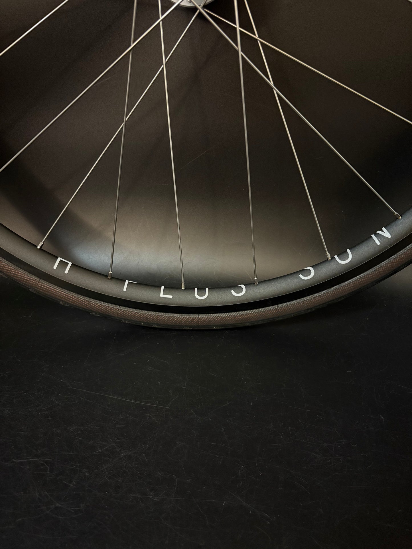 H Plus Son Archetype / DT Swiss Rear Wheel Black 24h