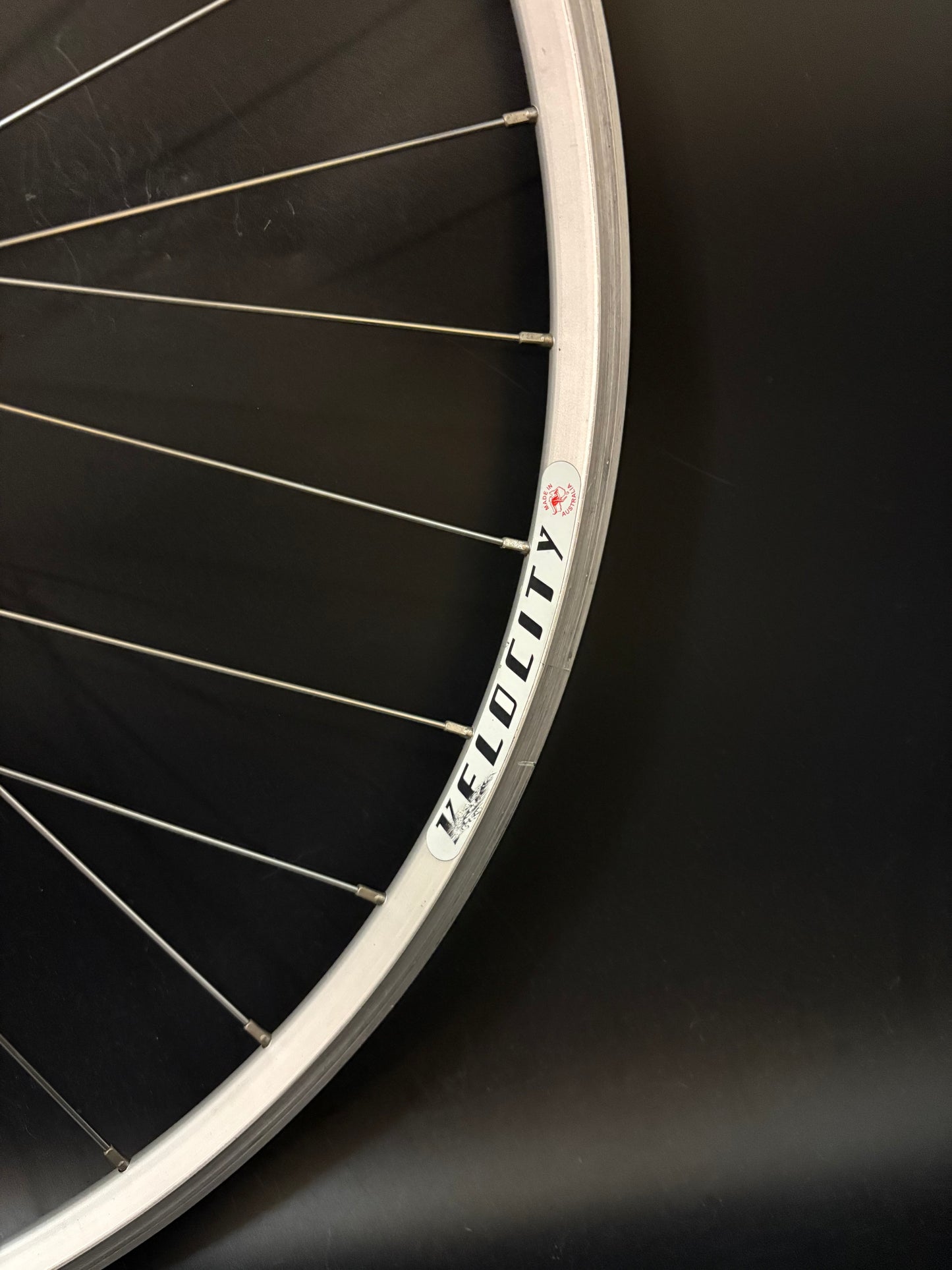 Velocity A23 Silver / Phil Wood Wheelset 32h