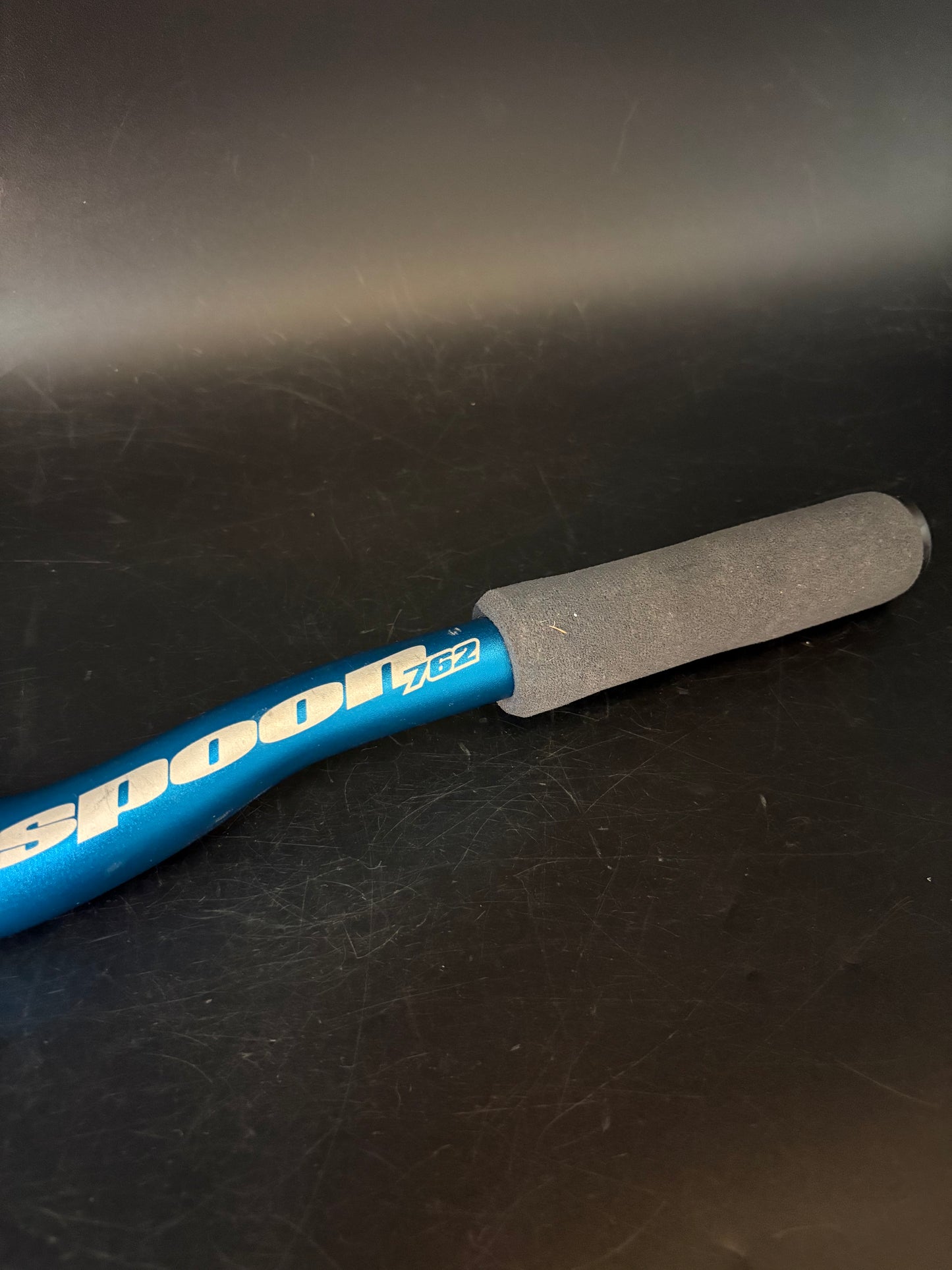 Spank Spoon 762 Riser Handlebar Blue 580mm 31.8