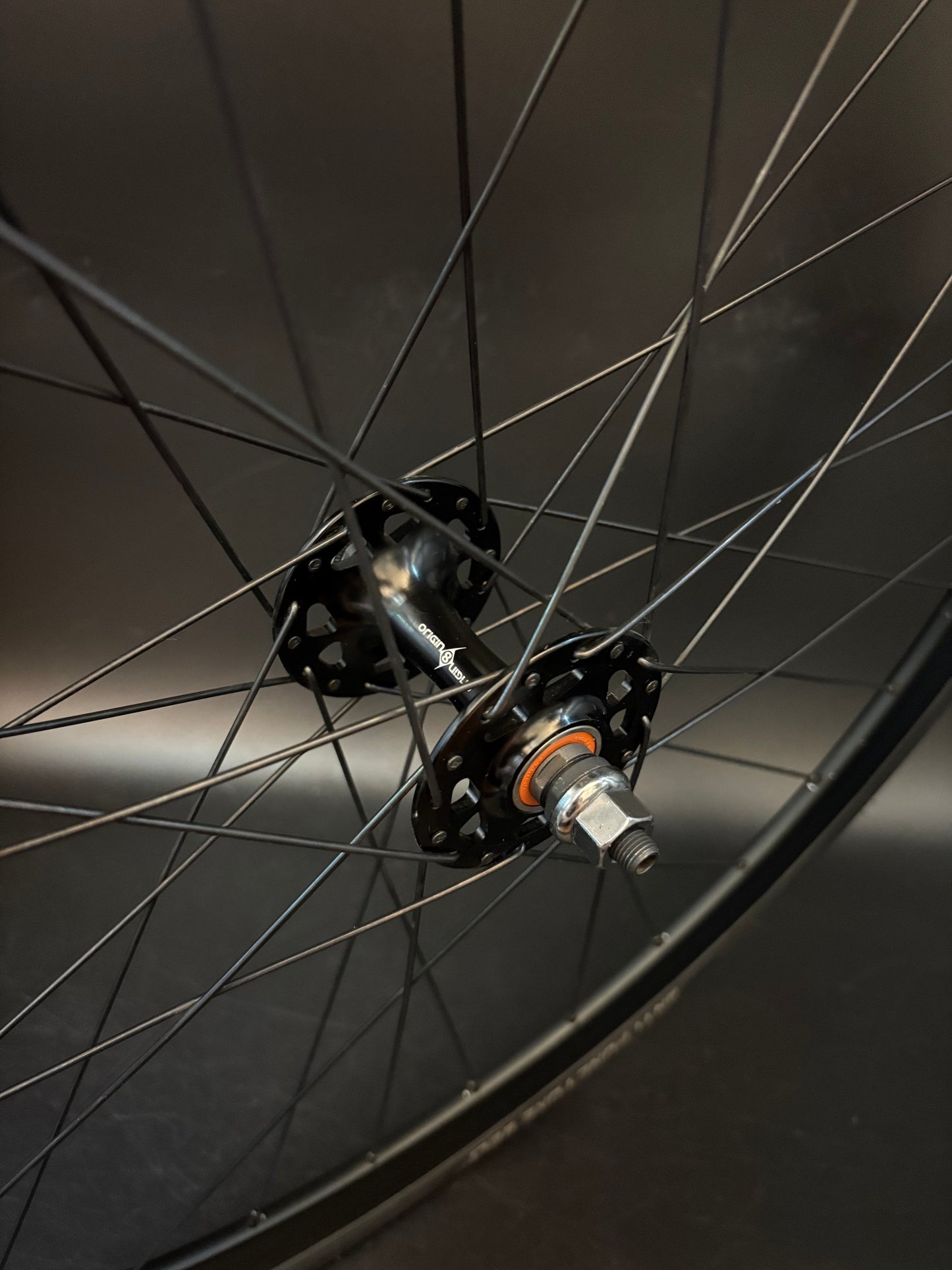 H Plus Son Formation Face + SL42 Black / Origin 8 Wheelset 32h