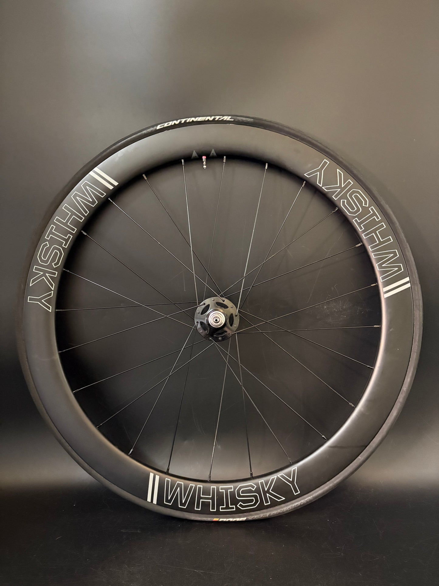 Whisky 50mm Carbon Clincher / Halo Wheelset Black 24h