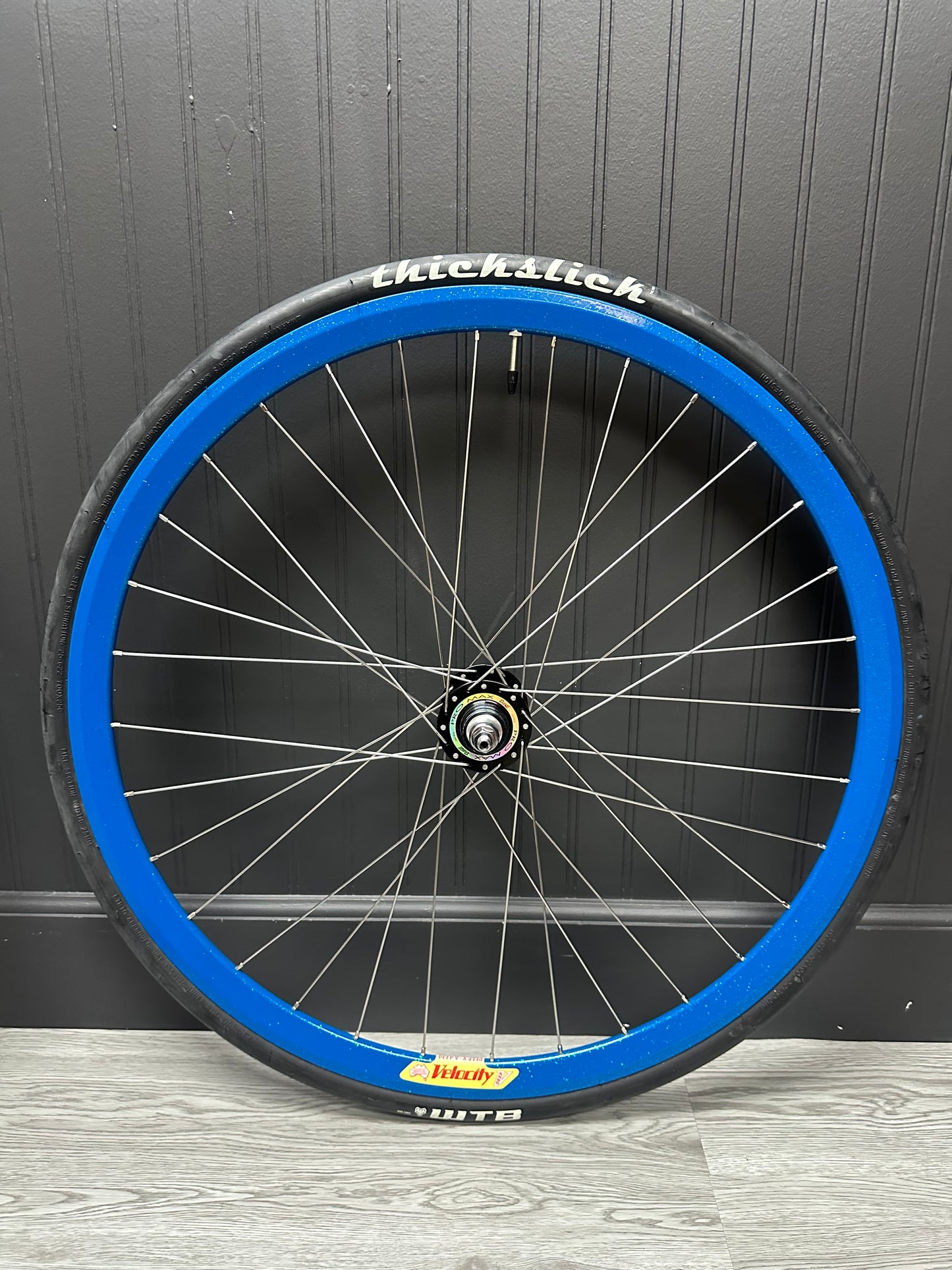 Deep V Blue Sparkle / Suzue CF Hubs Wheelset 32h Fixed/Fixed