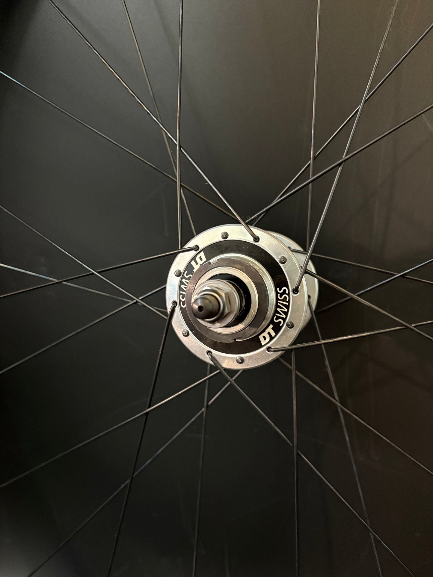 H Plus Son Archetype / DT Swiss Wheelset Black 20/24h