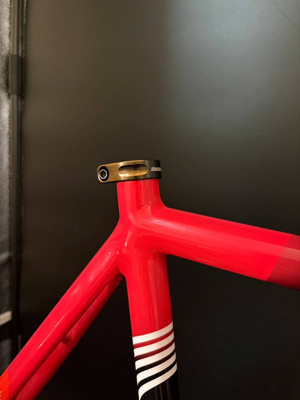 Engine 11 Crit D Frameset IRD Red Large