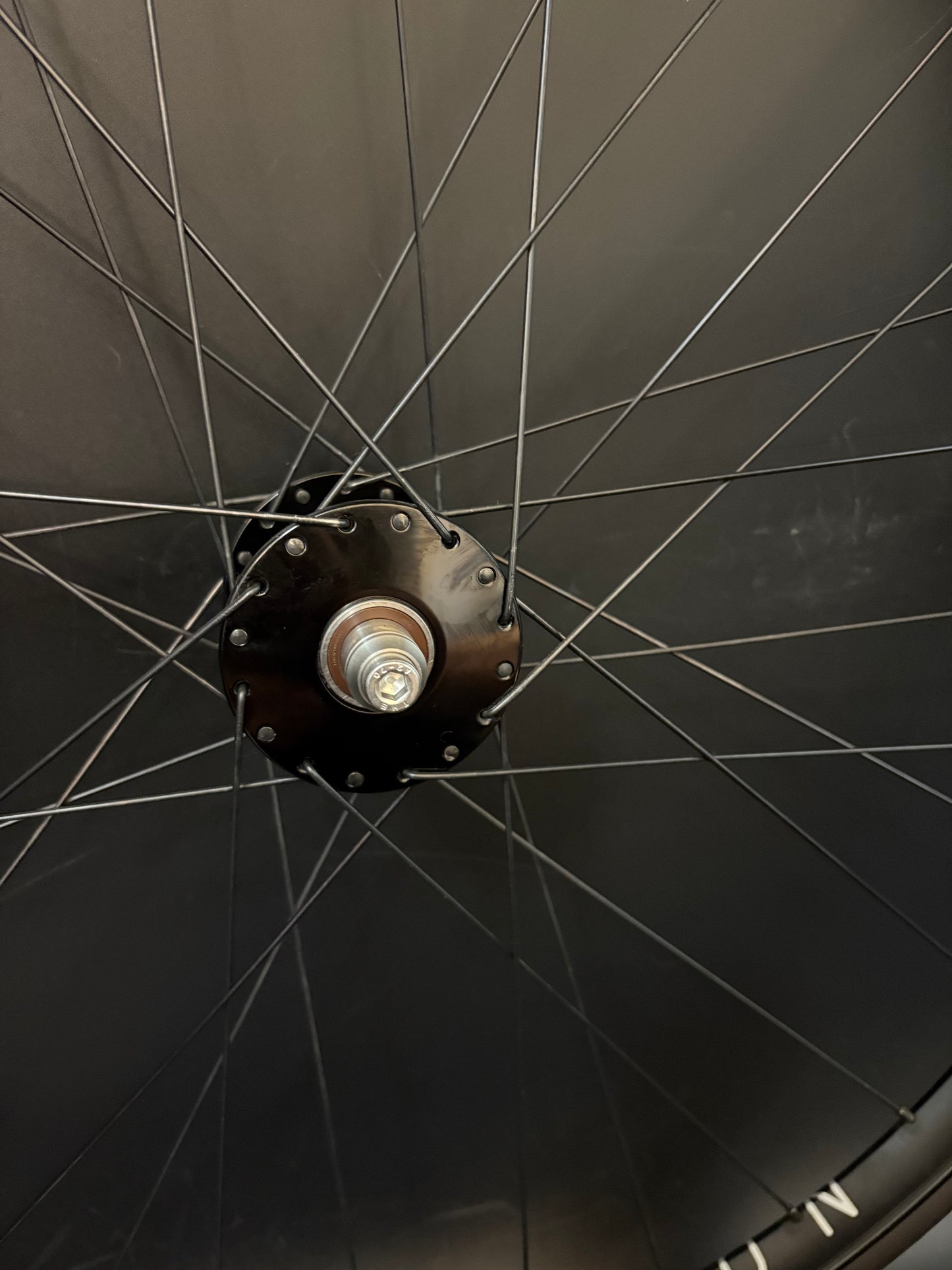 H Plus Son Archetype / Phil Wood HF Black Wheelset 32h