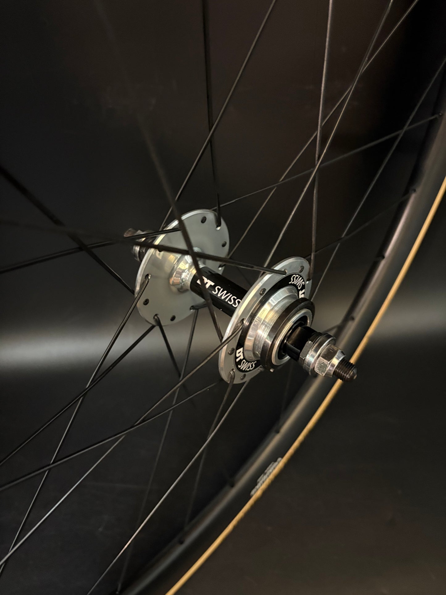 Velobike Vegast 450 Carbon Clincher / DT Swiss Wheelset 20/24h