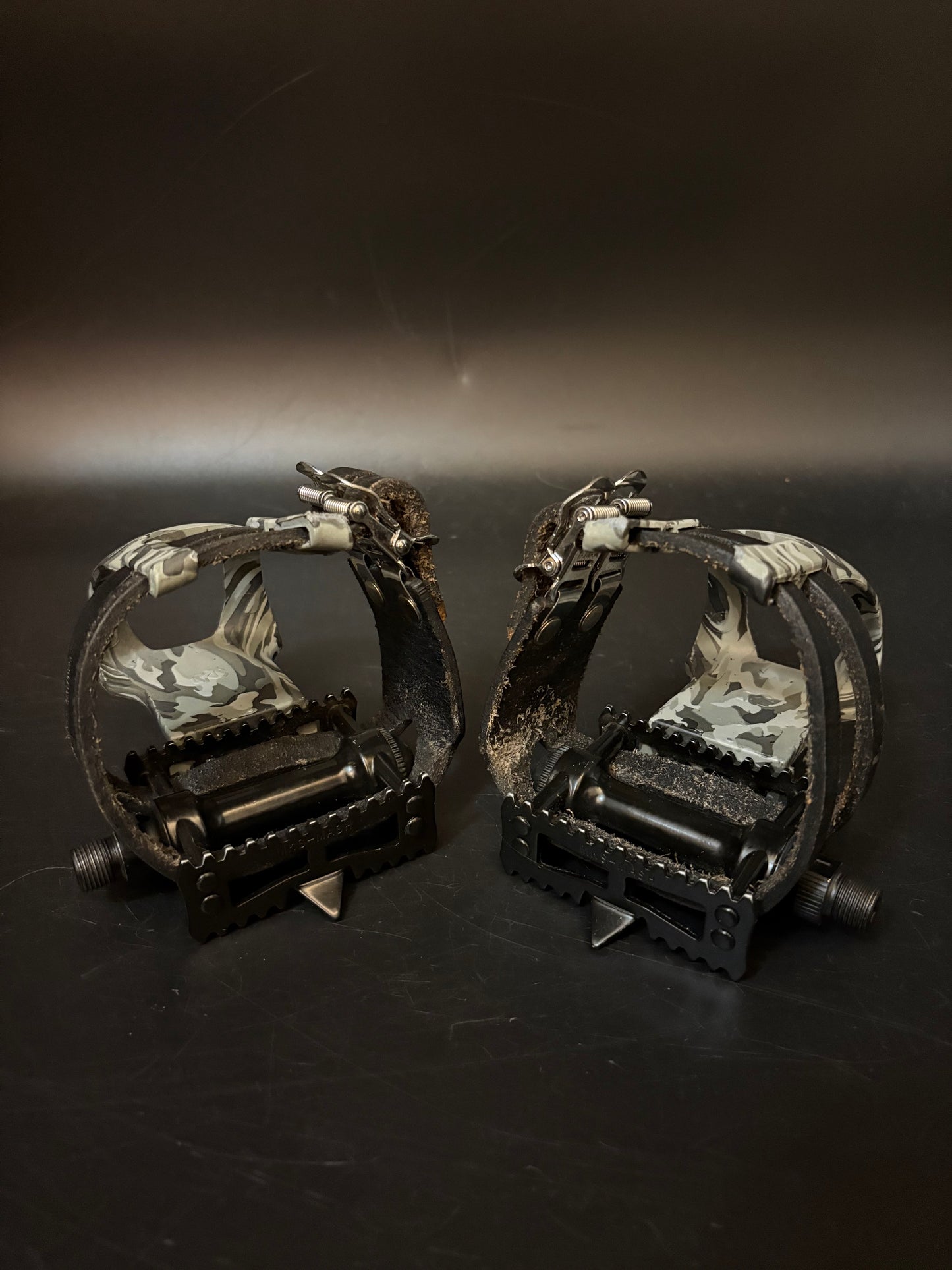 MKS Mash Black / Unbranded Leather Double Straps Pedal Setup