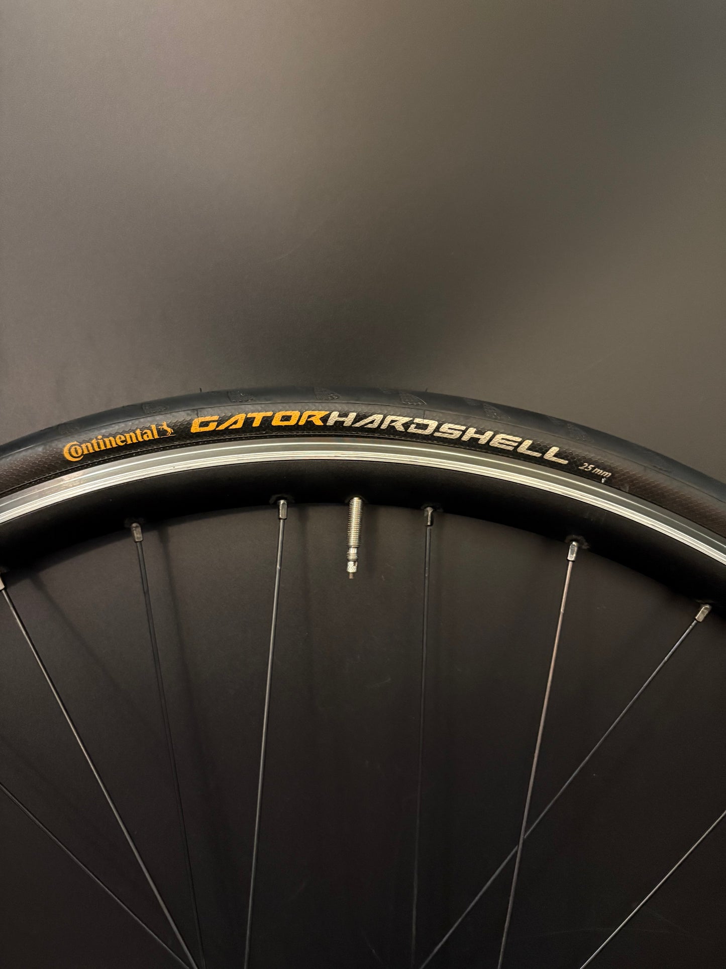 H Plus Son Archetype / Phil Wood HF Black Wheelset 32h