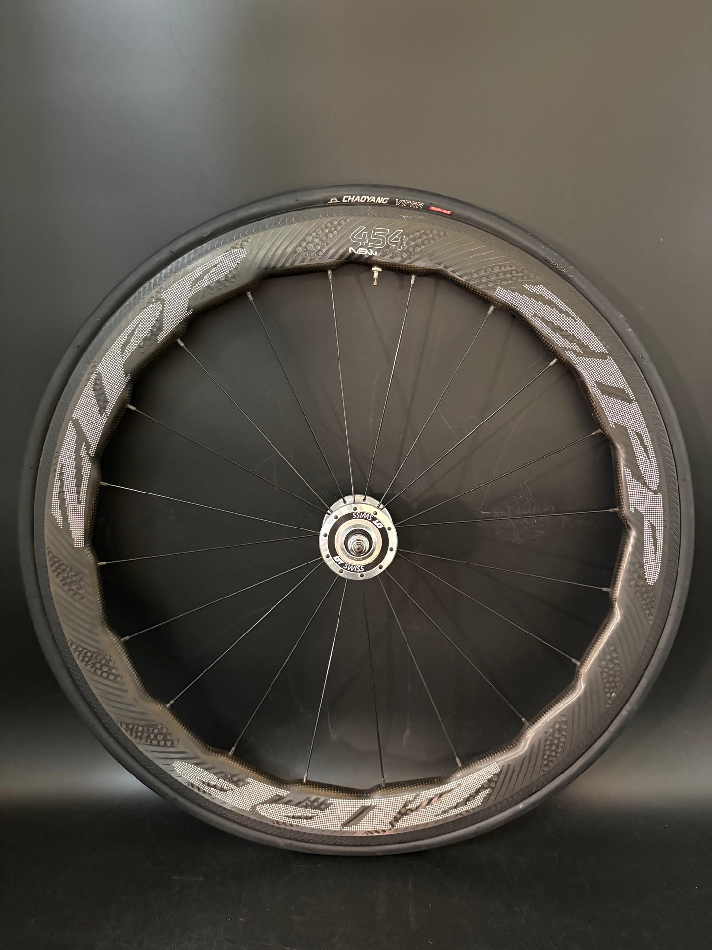 Zipp 454 NSW Carbon Clincher / DT Swiss Wheelset 20/24h
