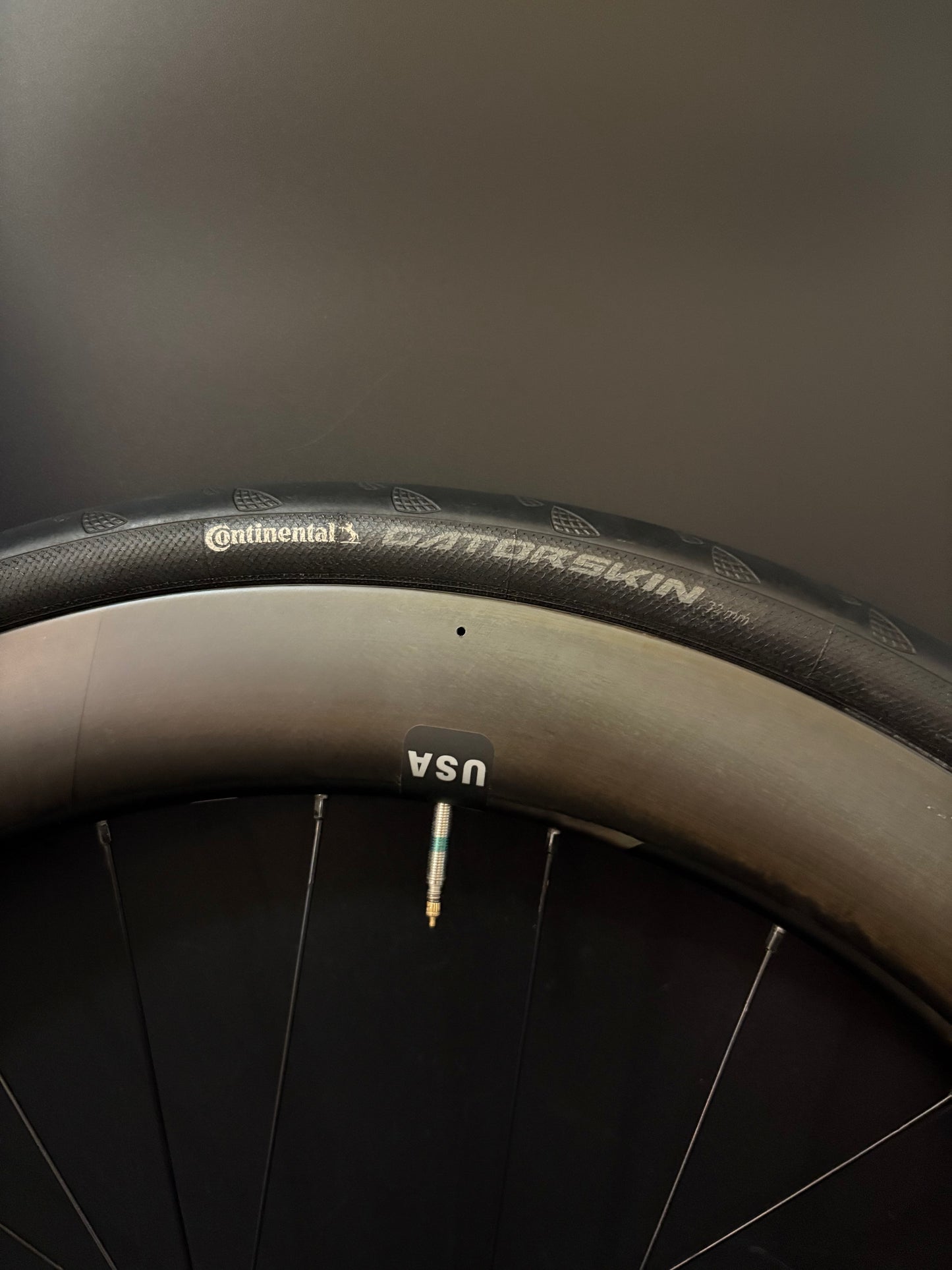 Astral Veil 6 Carbon Clincher / Phil Wood Pro HF Wheelset Black 24h