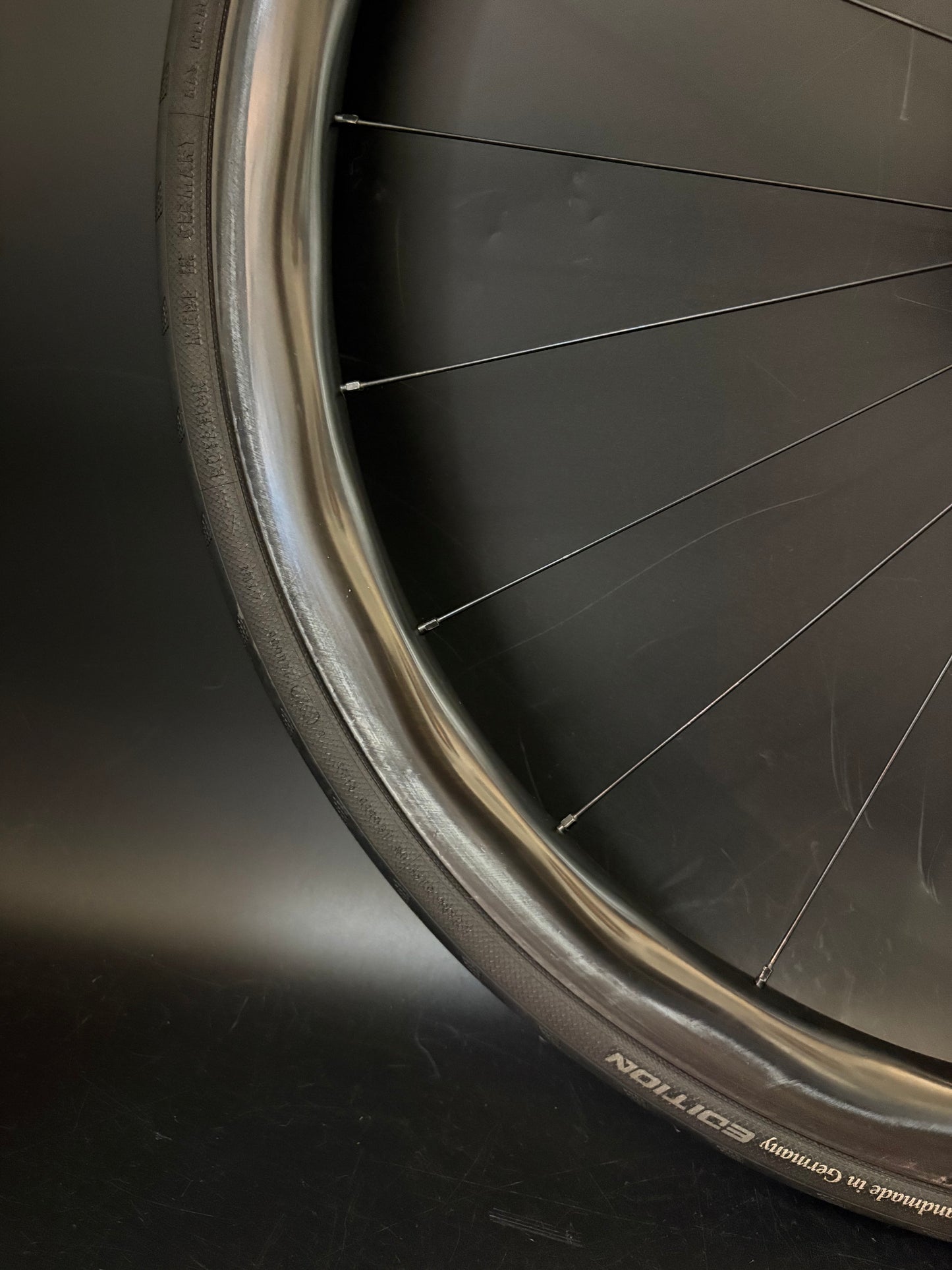 Light Bicycle AR375 + AR565 Carbon / Vendetta Wheelset 20/24h