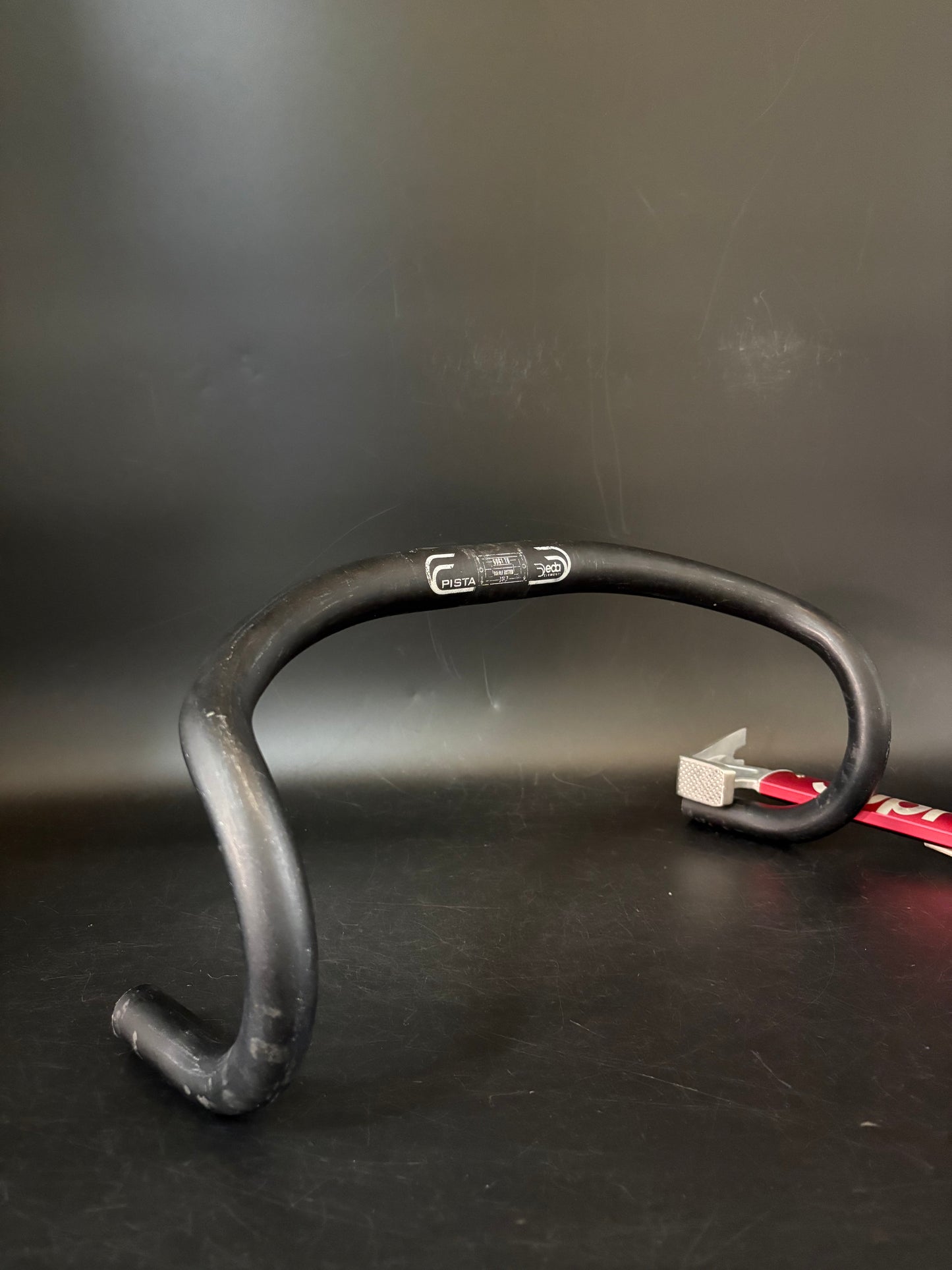 Deda Pista Track Drop Handlebar Black 40cm 31.8
