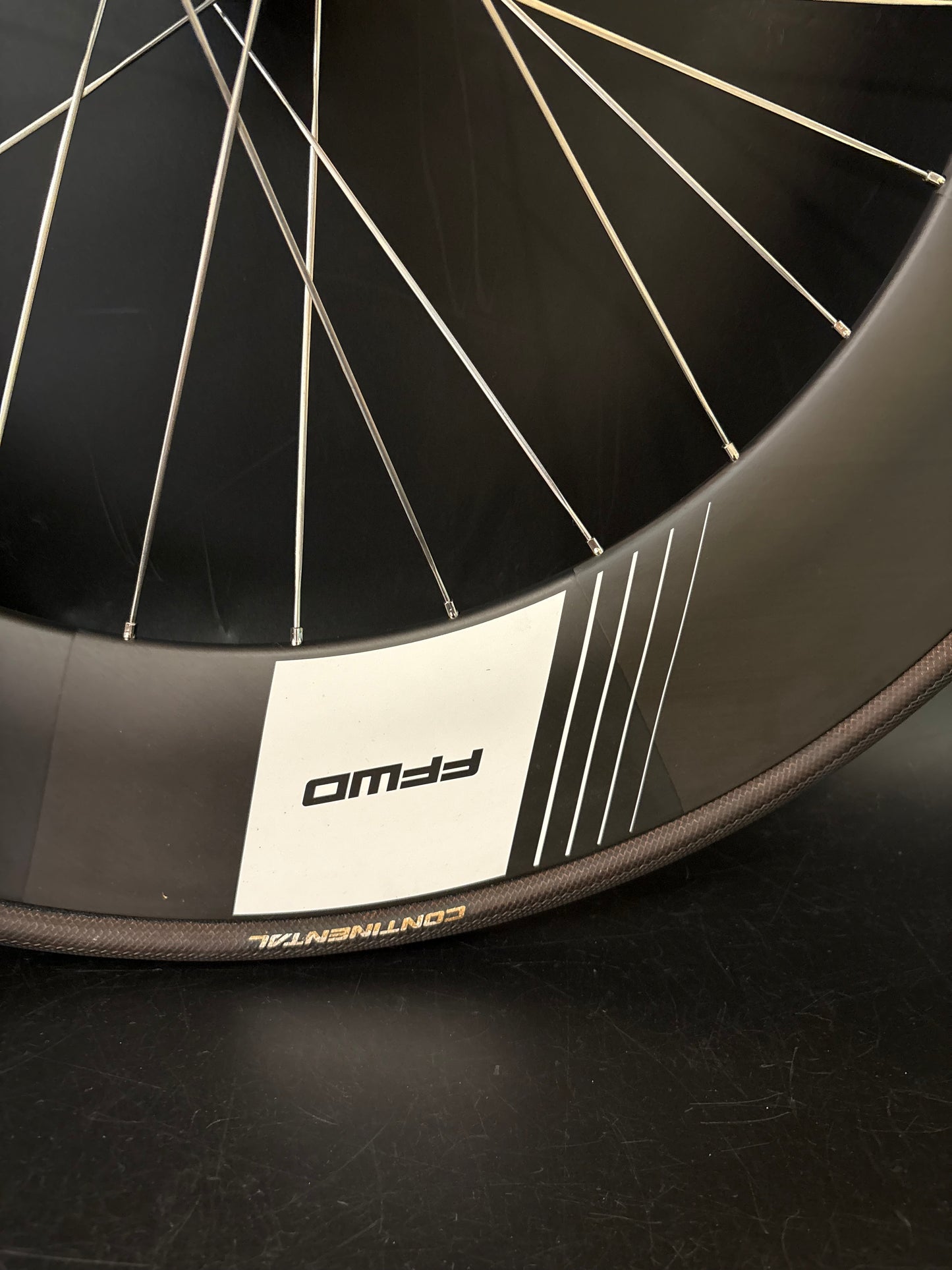 FFWD F9 90mm Carbon Tubular Wheelset 24/28h