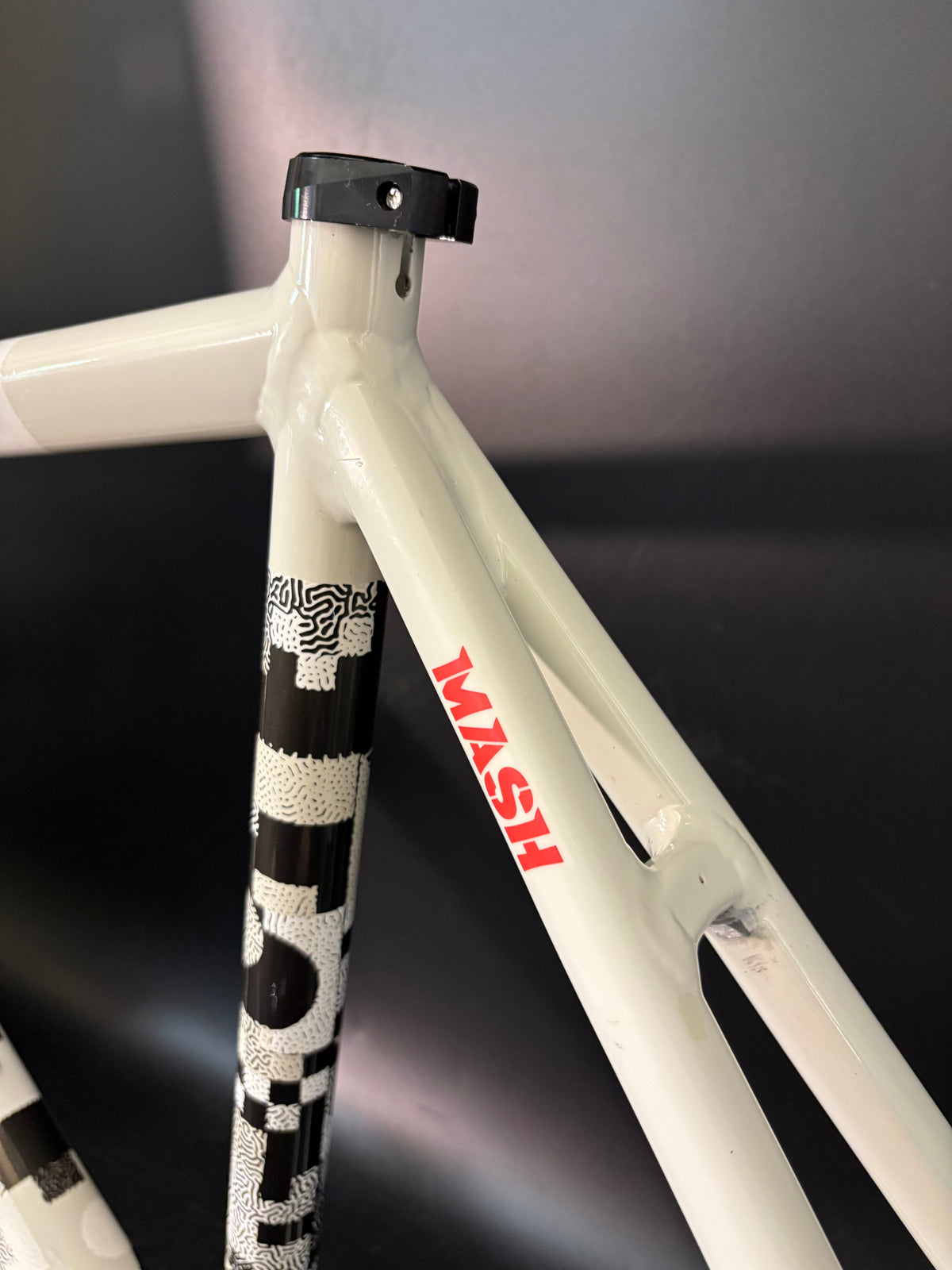 Mash AC-4 Prototype Frameset White/Black 54cm Medium