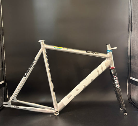 Low// Pursuit Frameset 2011 Raw 54cm
