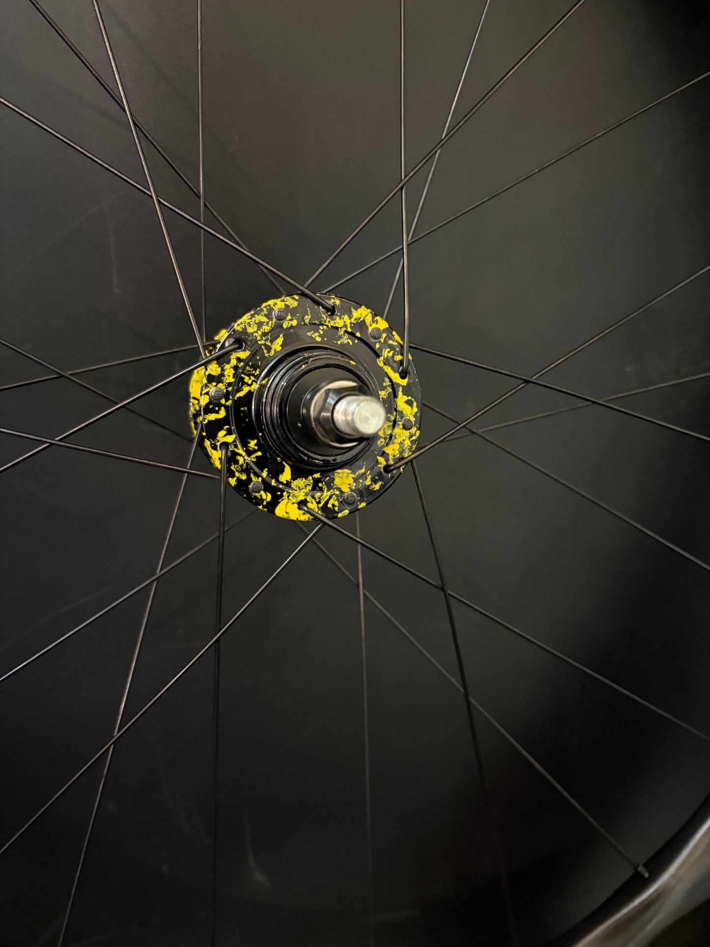 Light Bicycle AR375 + AR565 Carbon / Vendetta Wheelset 20/24h