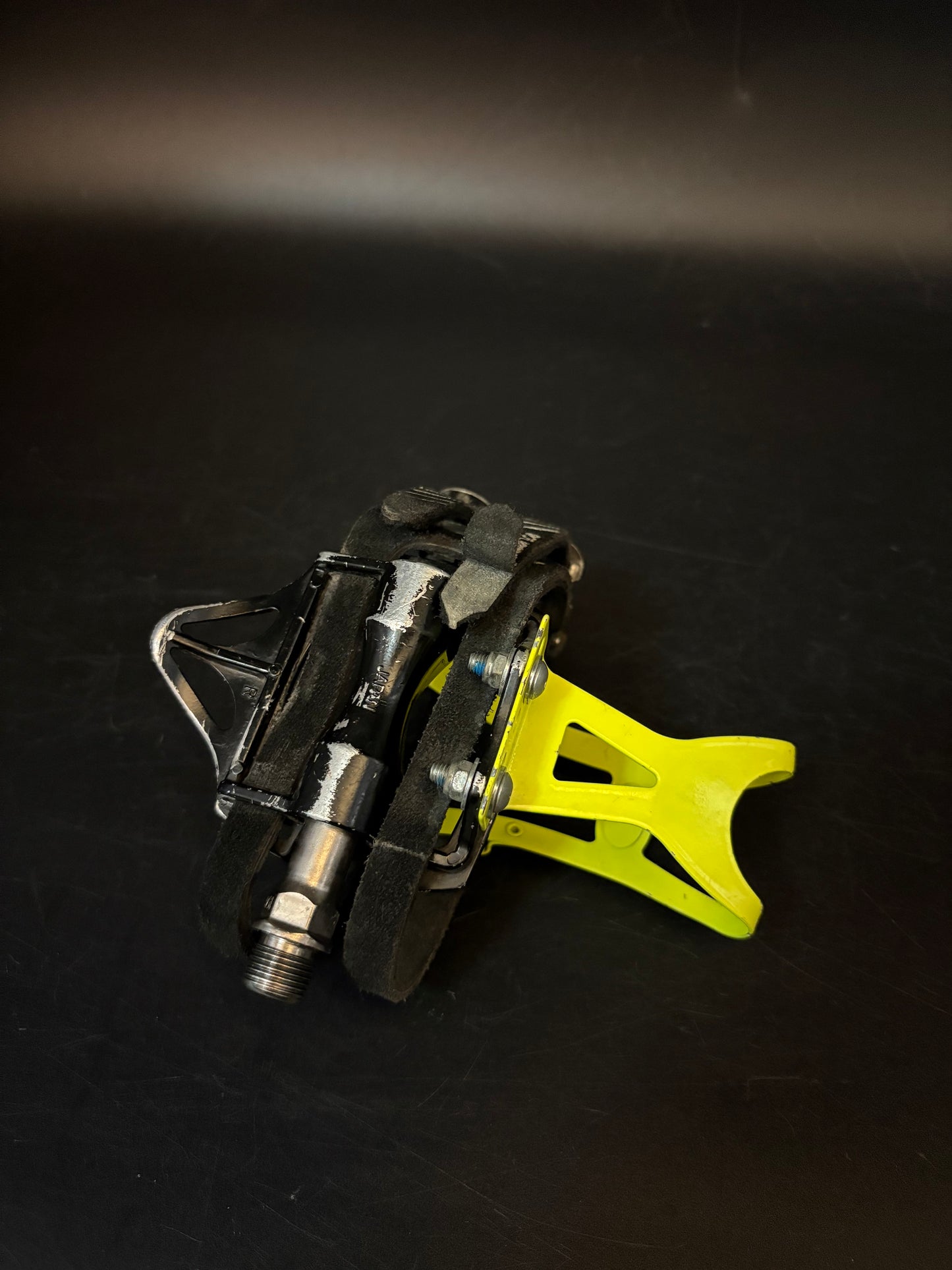 MKS Urban Platform Black / Cadence Double Straps Pedal Setup