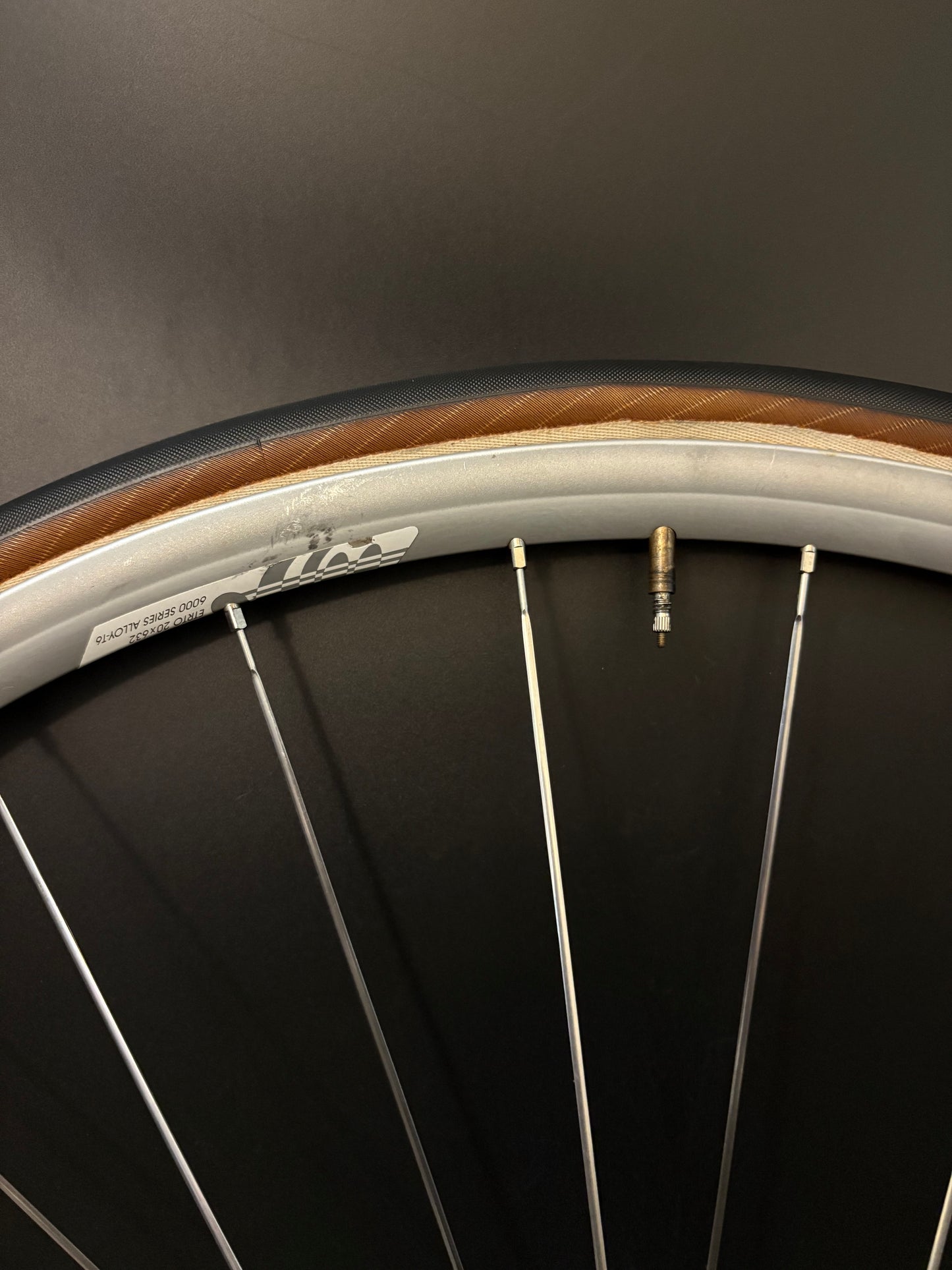 Campagnolo Seoul 88 Tubular / Suntour Superbe + Dura Ace Wheelset Silver 28h