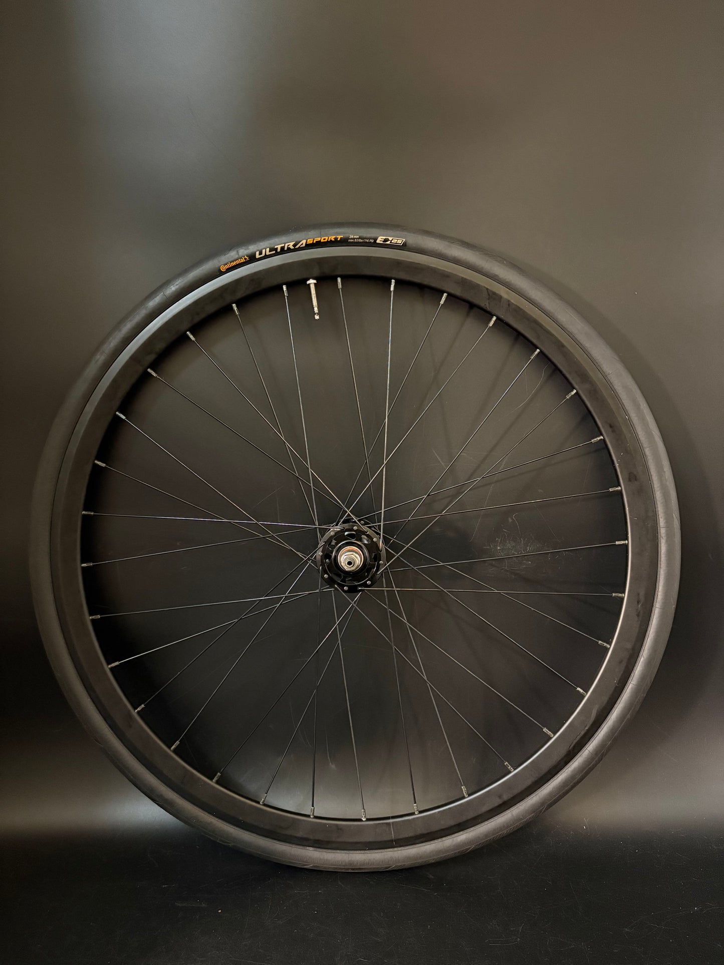 Velocity Deep V / Origin 8 Front Wheel Black 32h