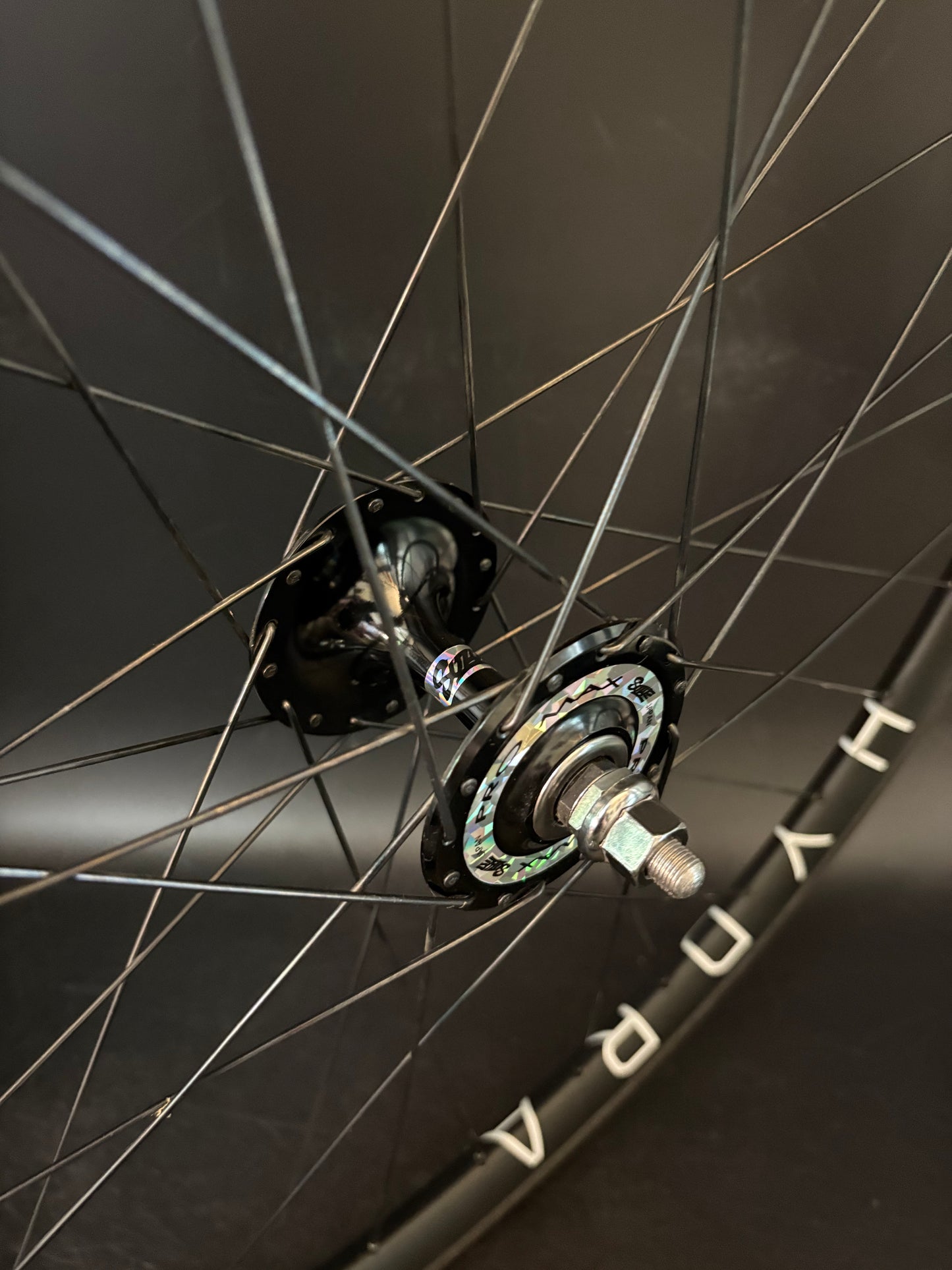 H Plus Son Hydra / Suzue Pro Max Wheelset Black 32h