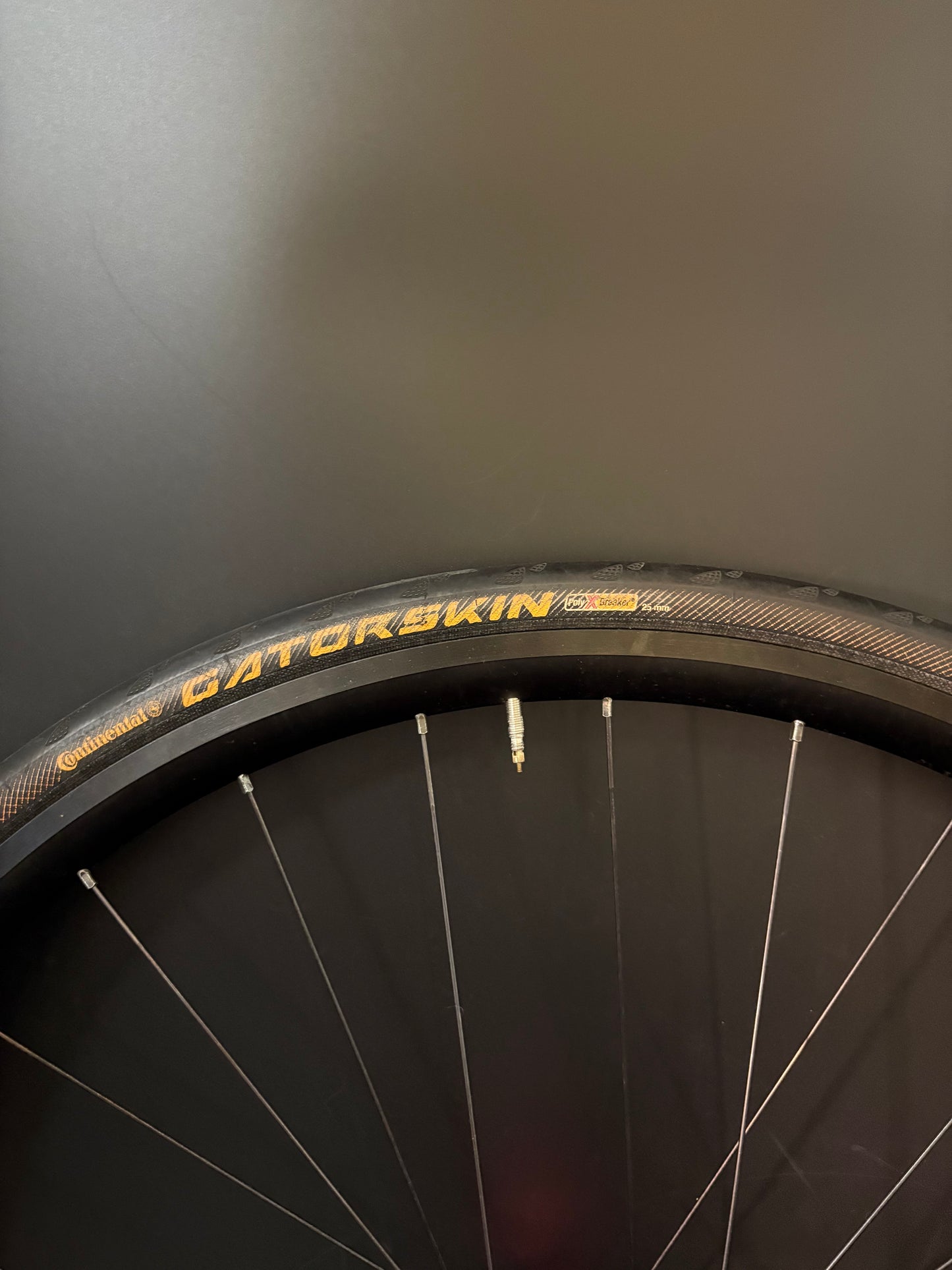 H Plus Son Archetype / Mack Superlight LF Wheelset Pink 24/28h