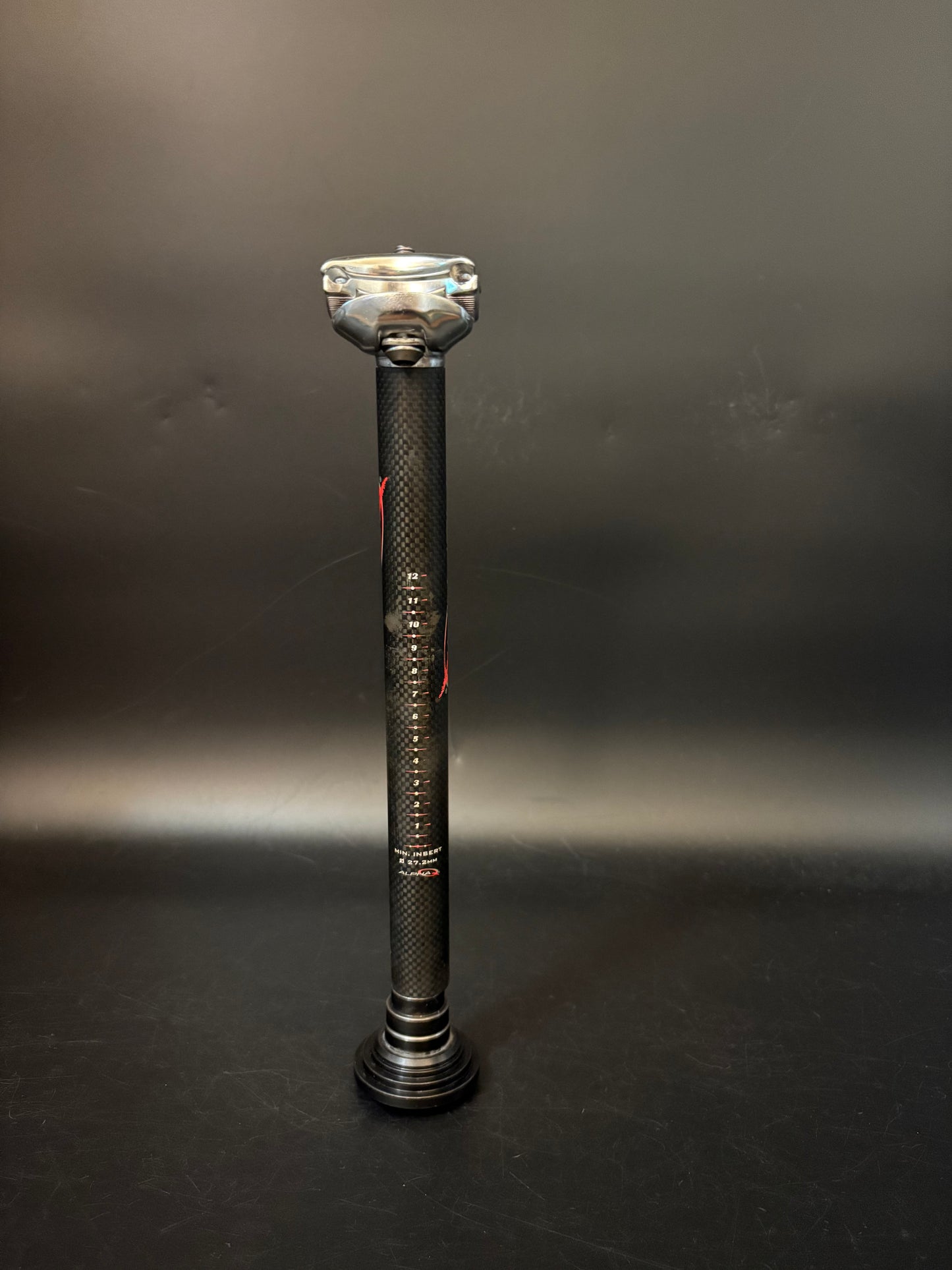 Alpha Q Seatpost Carbon 27.2 300mm