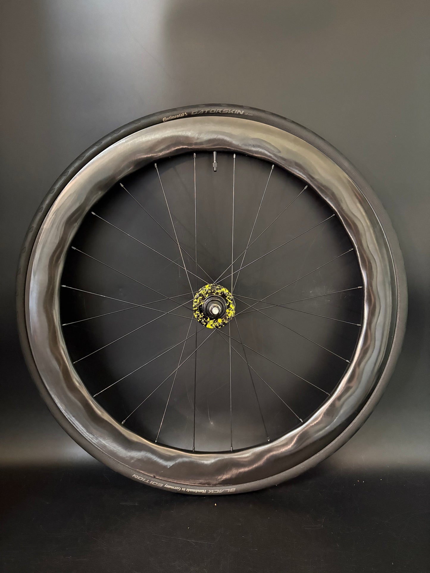 Light Bicycle AR375 + AR565 Carbon / Vendetta Wheelset 20/24h