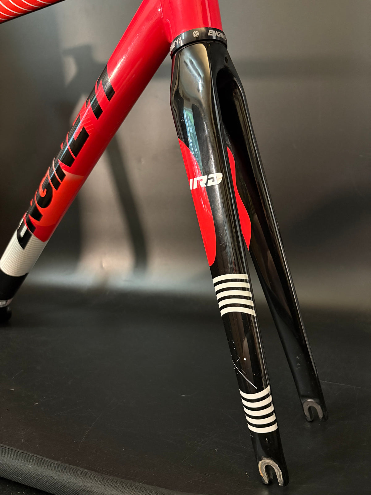 Engine 11 Crit D Frameset IRD Red Large