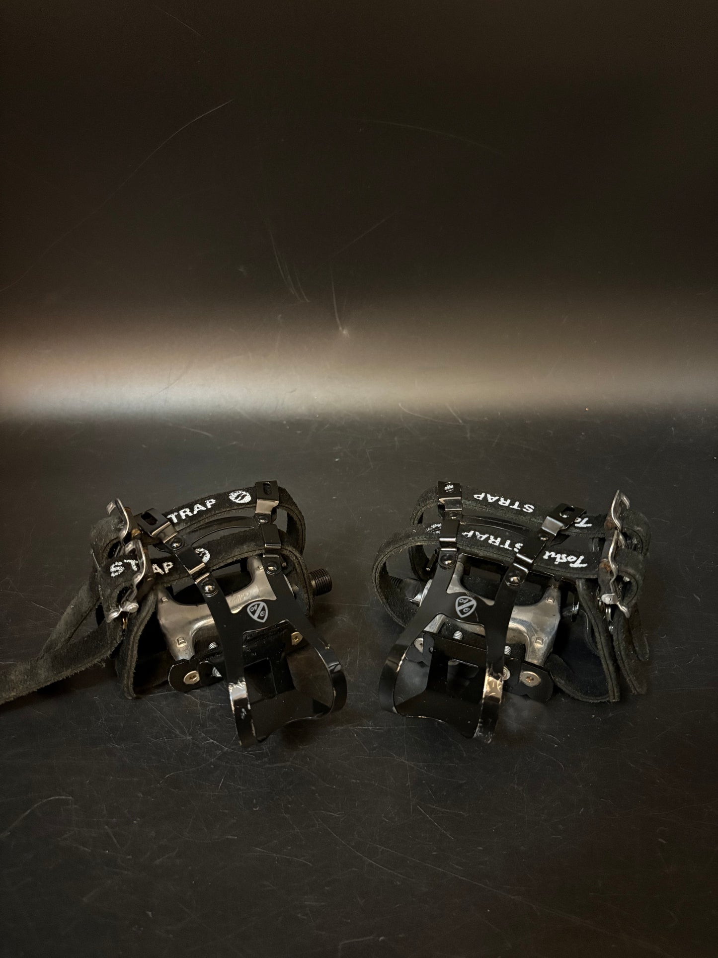 All City / Toshi Double Straps Black Pedal Setup