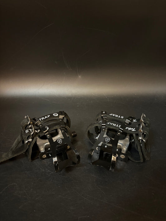 All City / Toshi Double Straps Black Pedal Setup