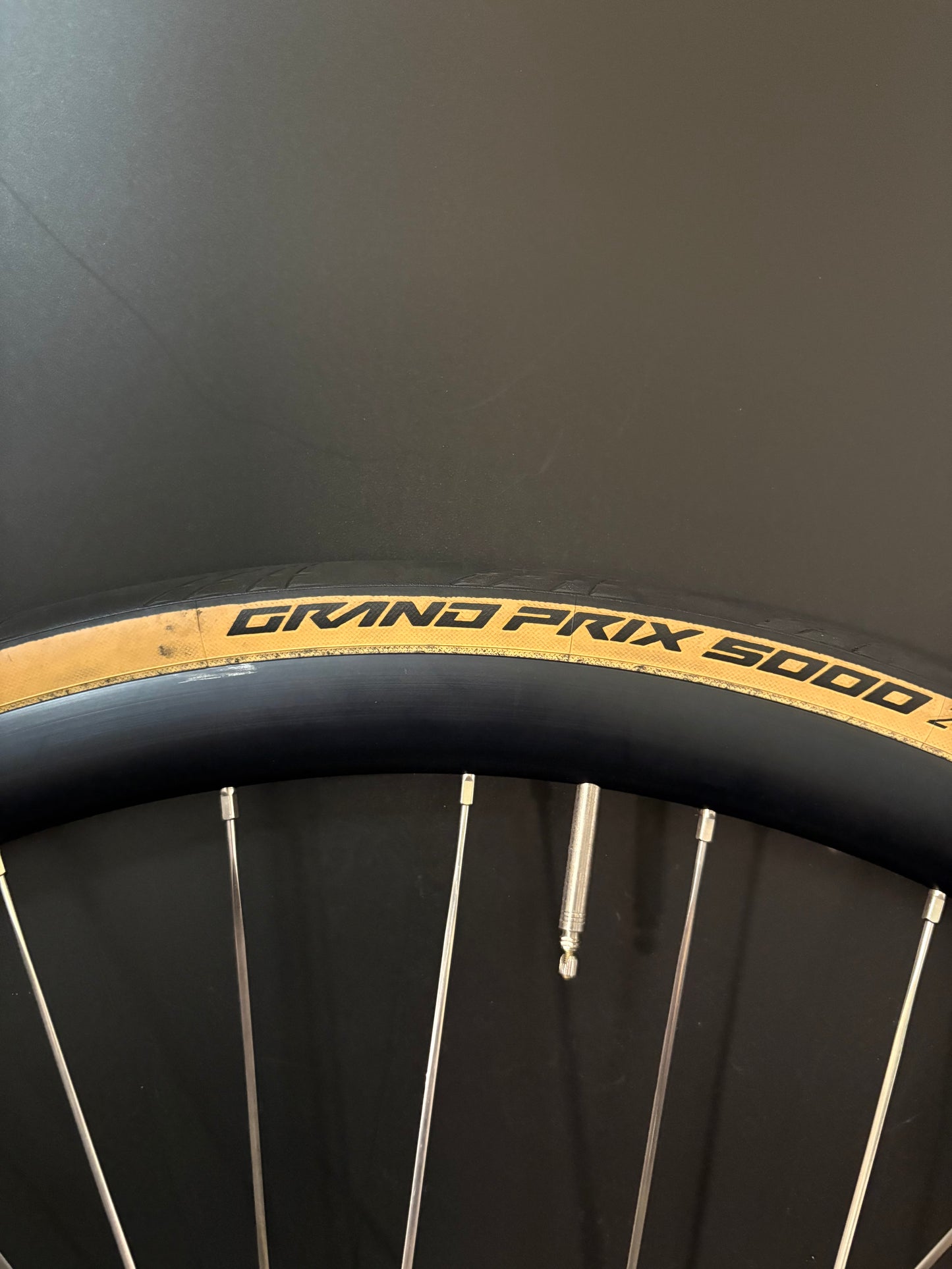 Velocity Aileron Black / Phil Wood LF Wheelset 32h
