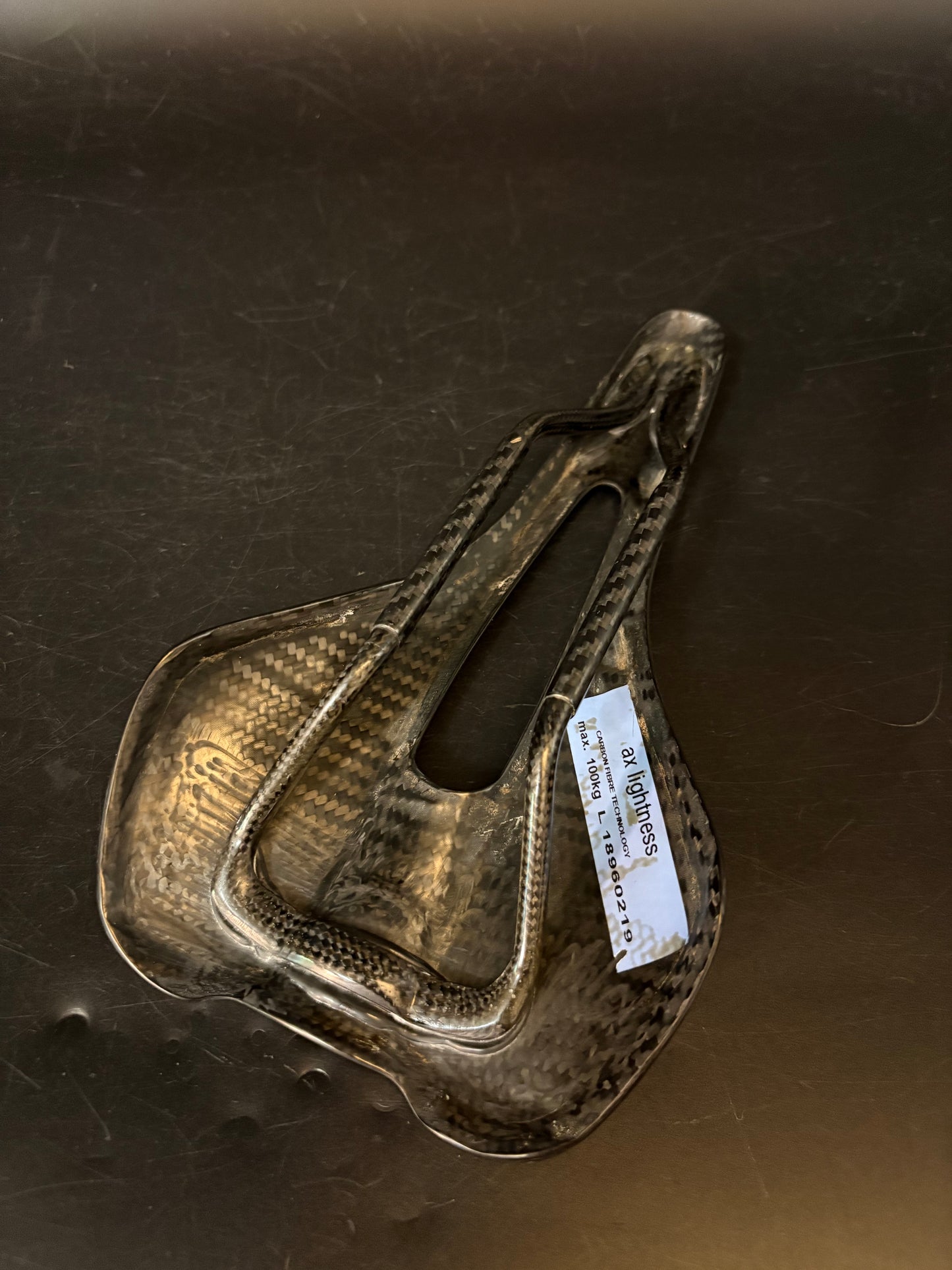AX Lightness Saddle Carbon