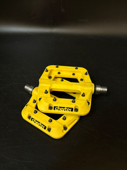 Race Face Chester Pedals Yellow